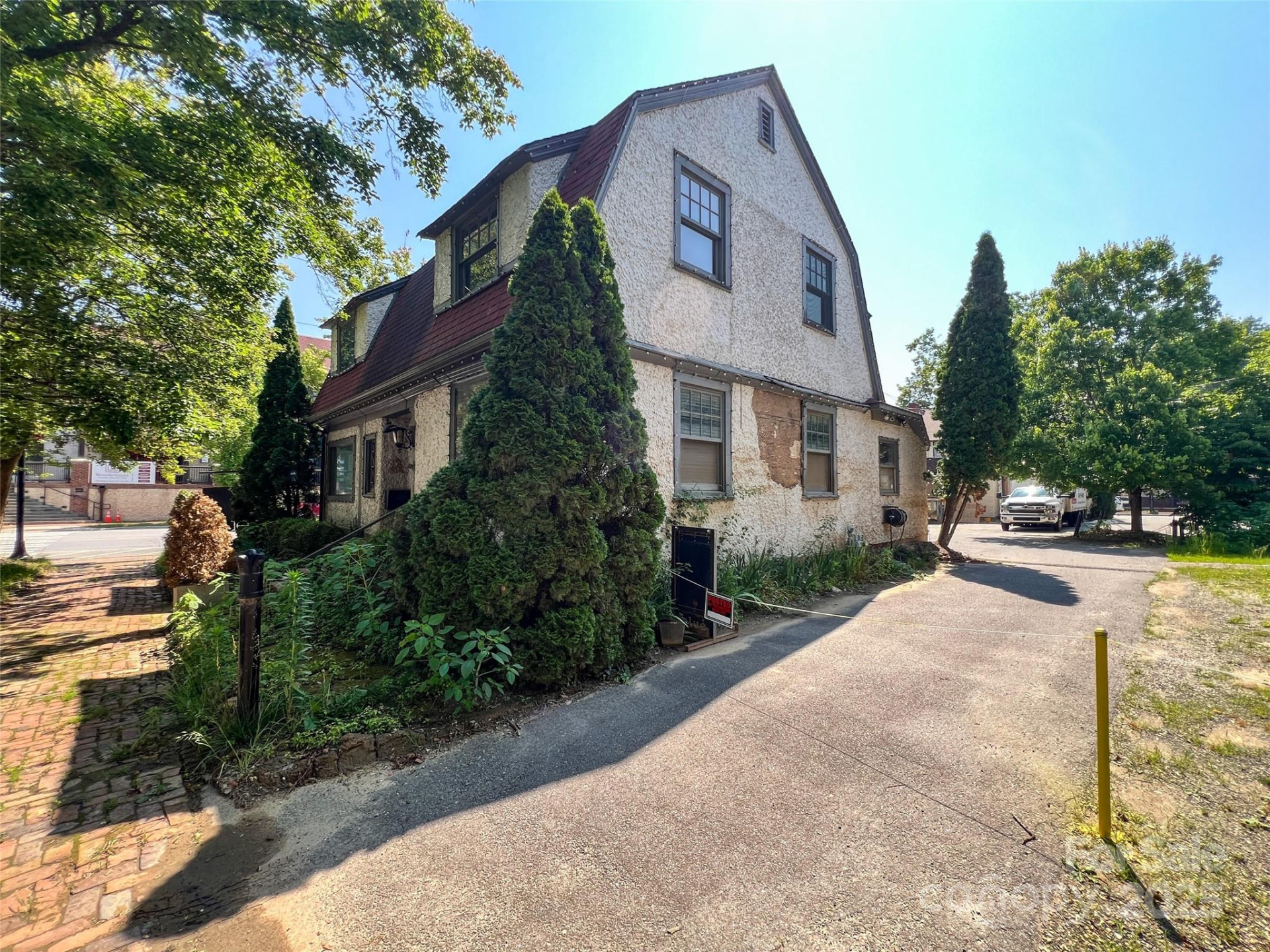 1 Swan Street - Photo 10