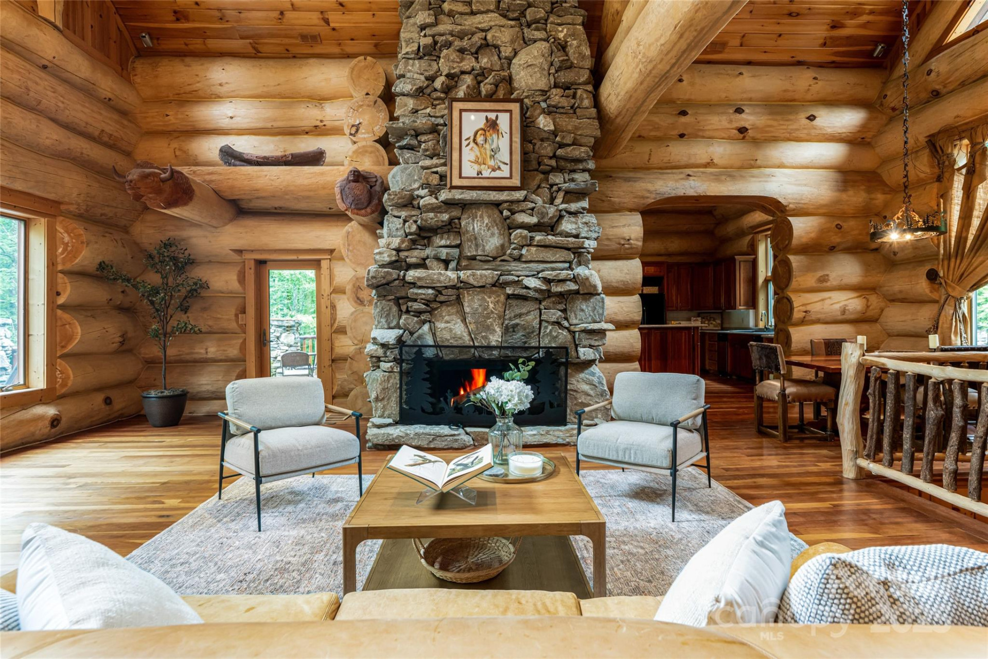 303 Flying Hawk Trail - Photo 4