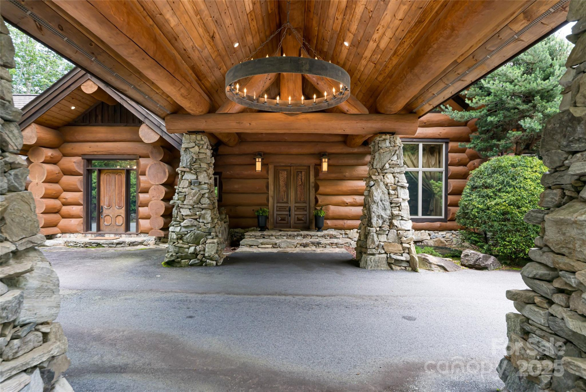 303 Flying Hawk Trail - Photo 9