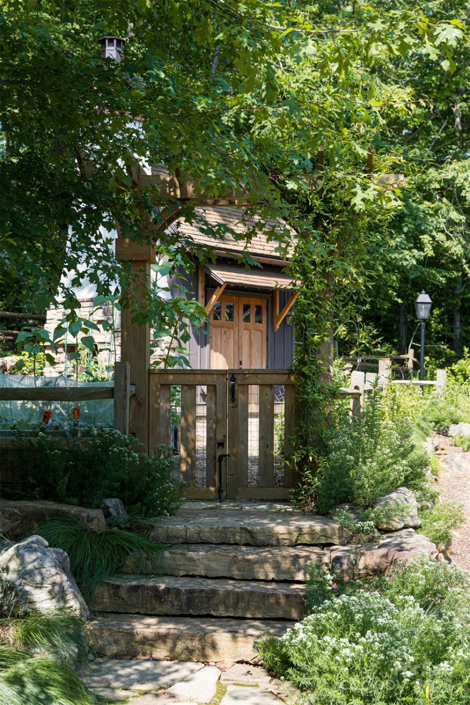 12 Fay Jones Lane - Photo 45