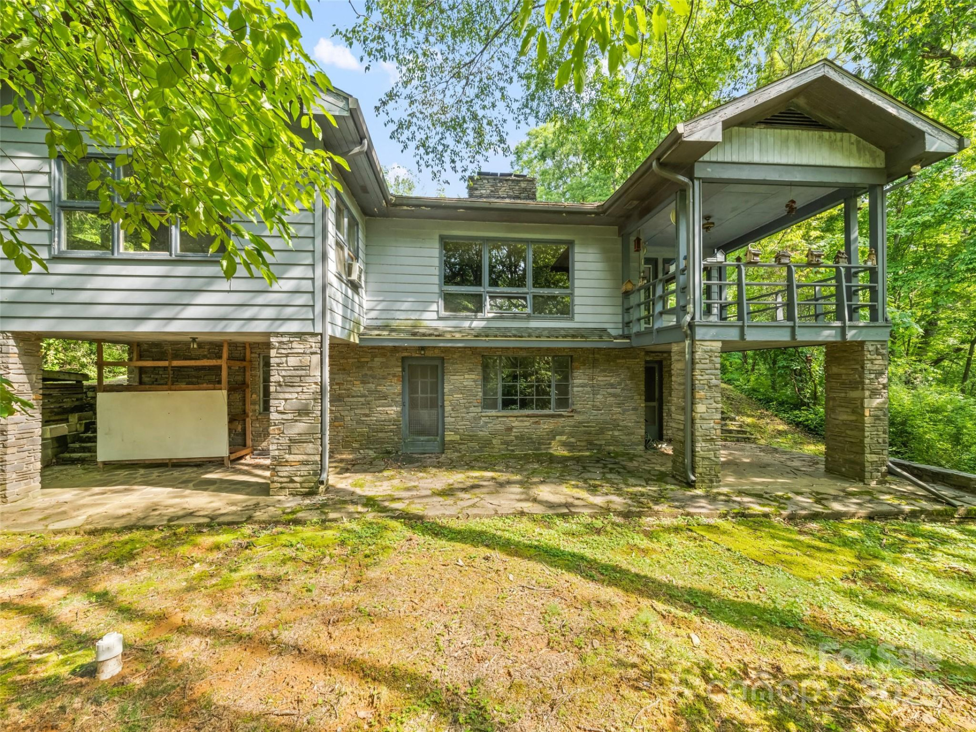 88 Laurel Loop - Photo 2