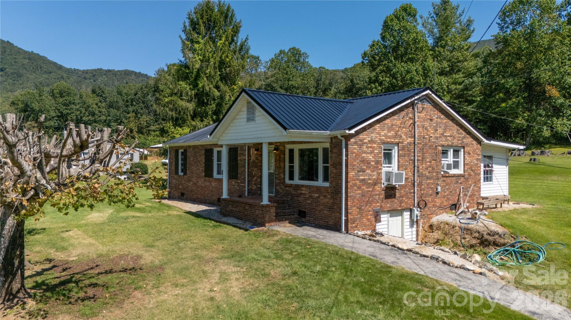 1424 Bear Creek Road - Photo 3