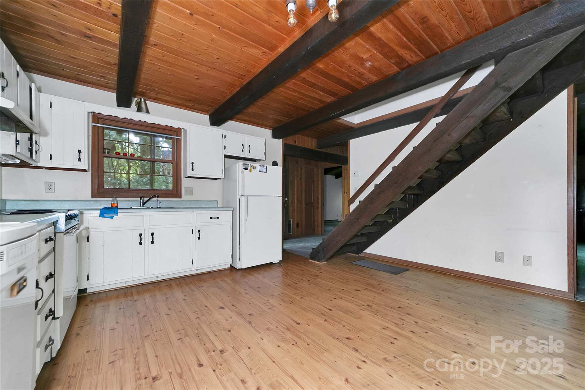 1152 Soquili Drive - Photo 13