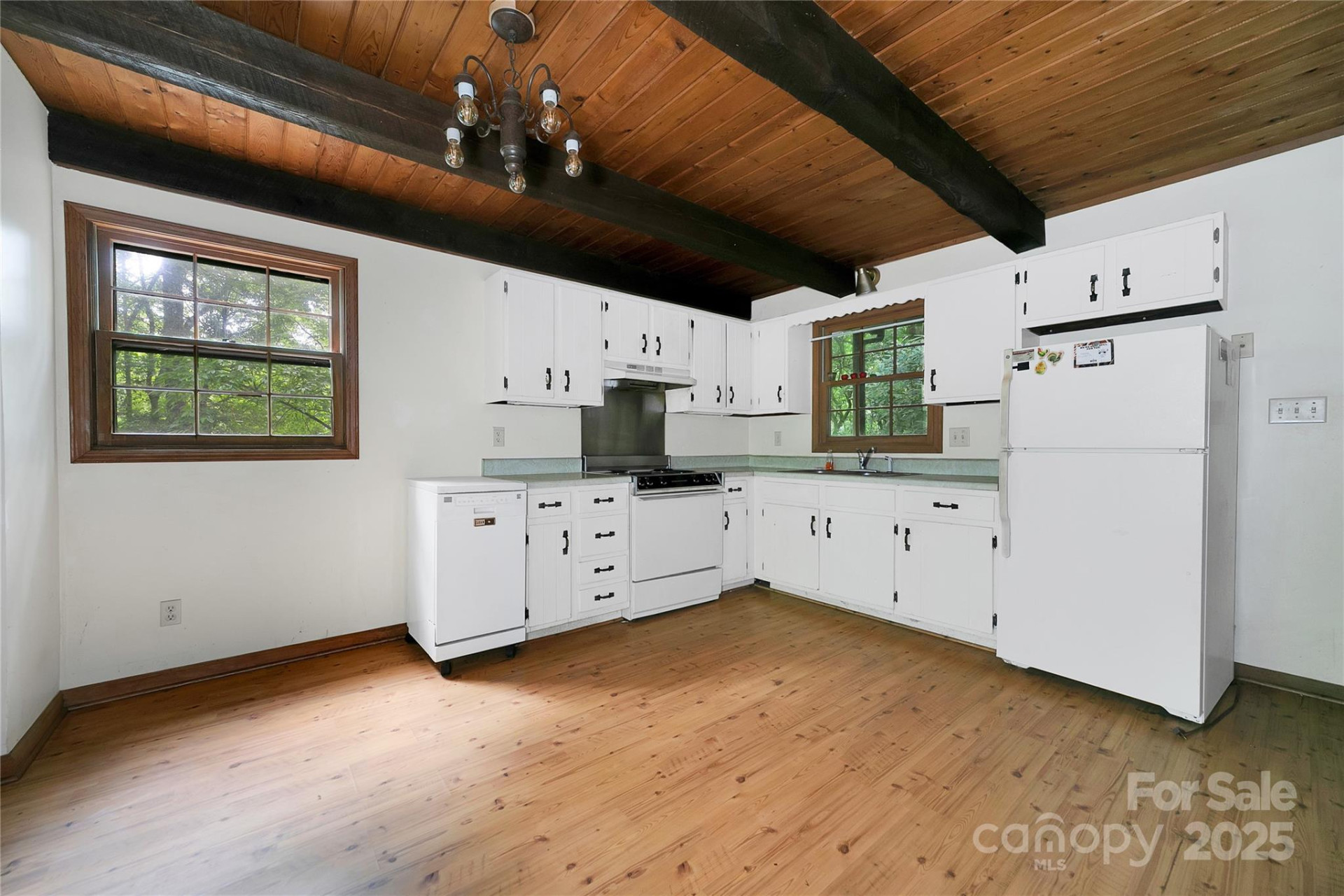 1152 Soquili Drive - Photo 16