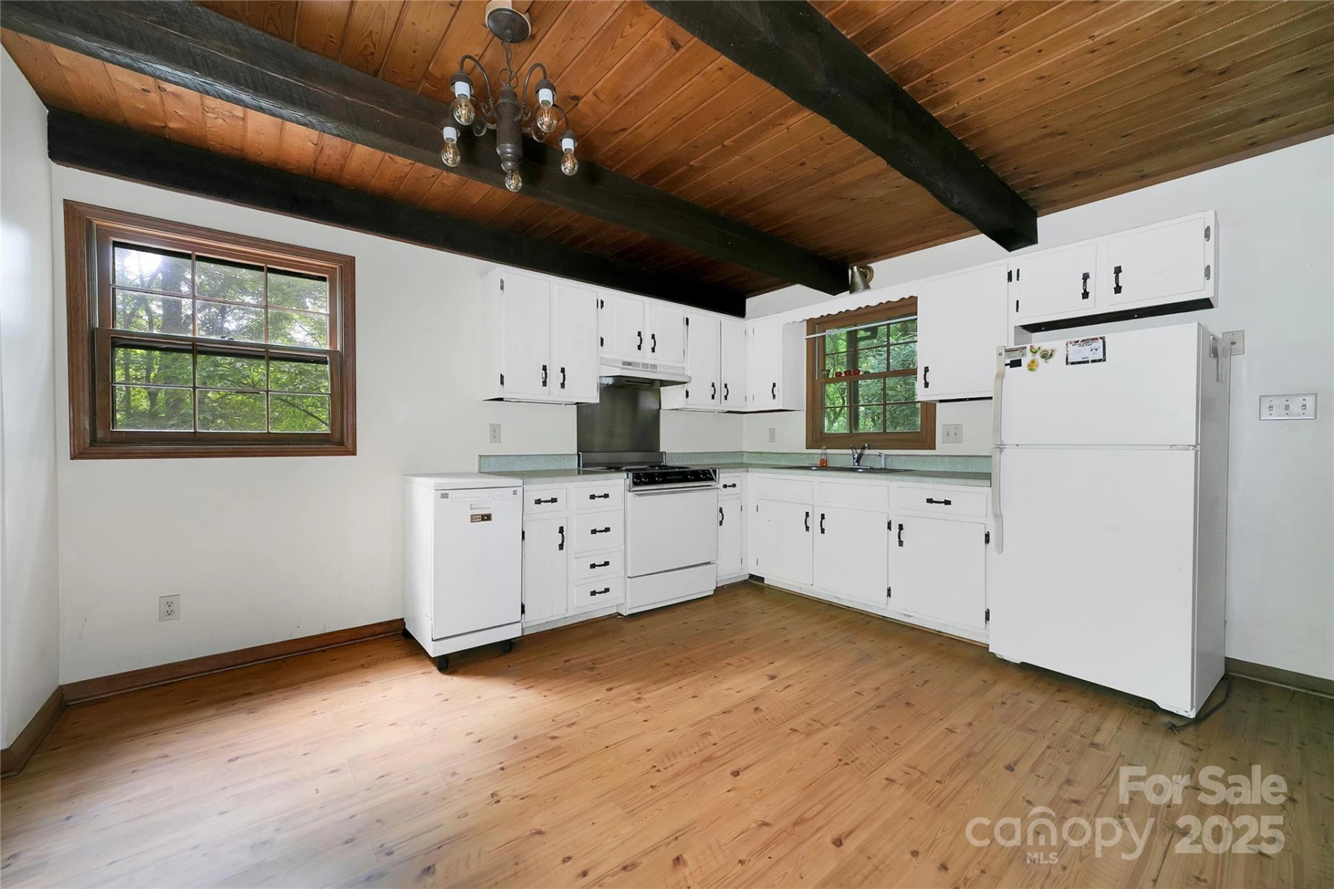 1152 Soquili Drive - Photo 16
