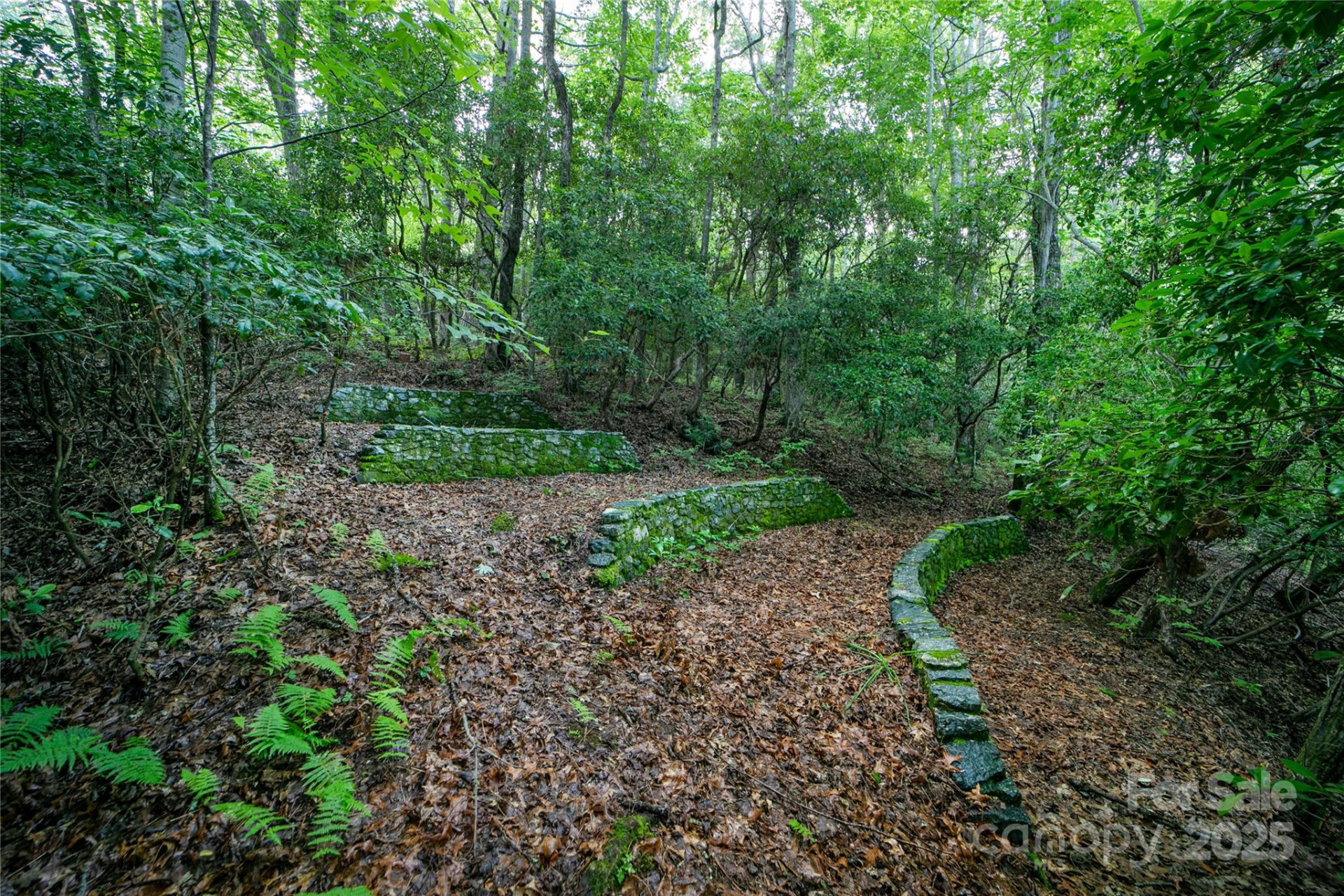 1152 Soquili Drive - Photo 32