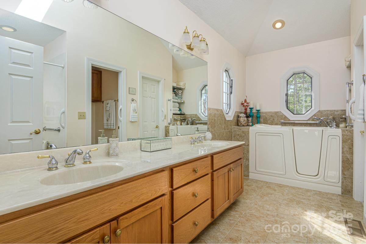 100 Bayberry Way - Photo 20