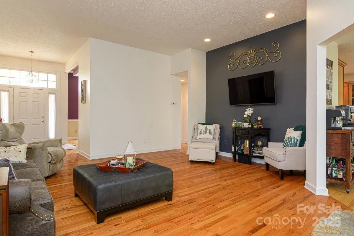 100 Bayberry Way - Photo 10