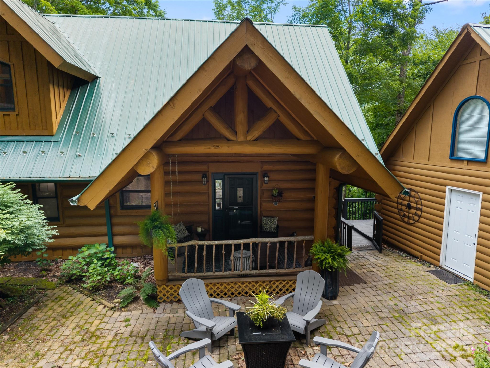 205 Chestnut Village