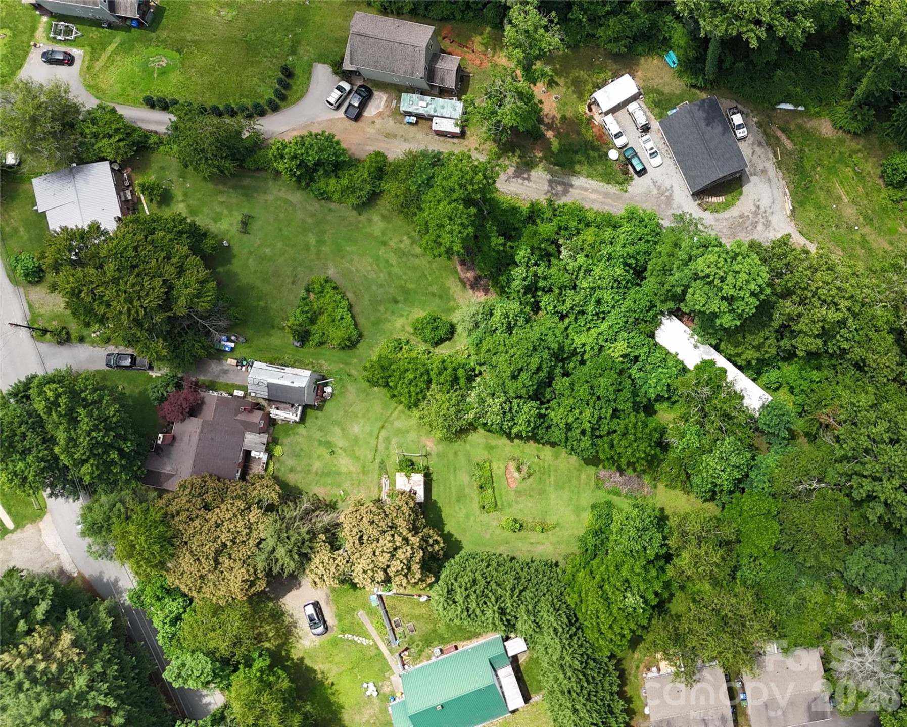 21 Maple Avenue - Photo 4