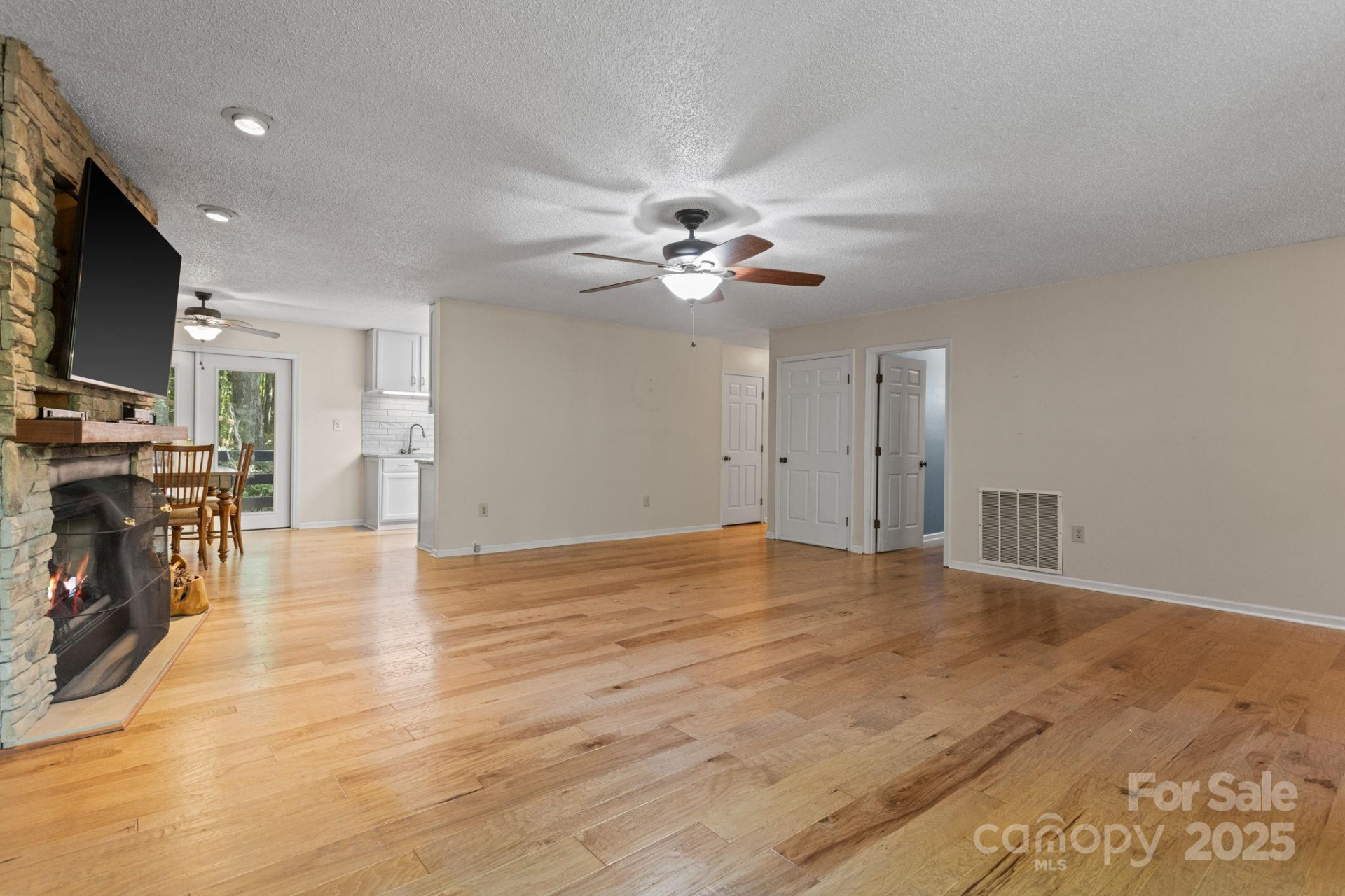 56 Cardinal Circle - Photo 8