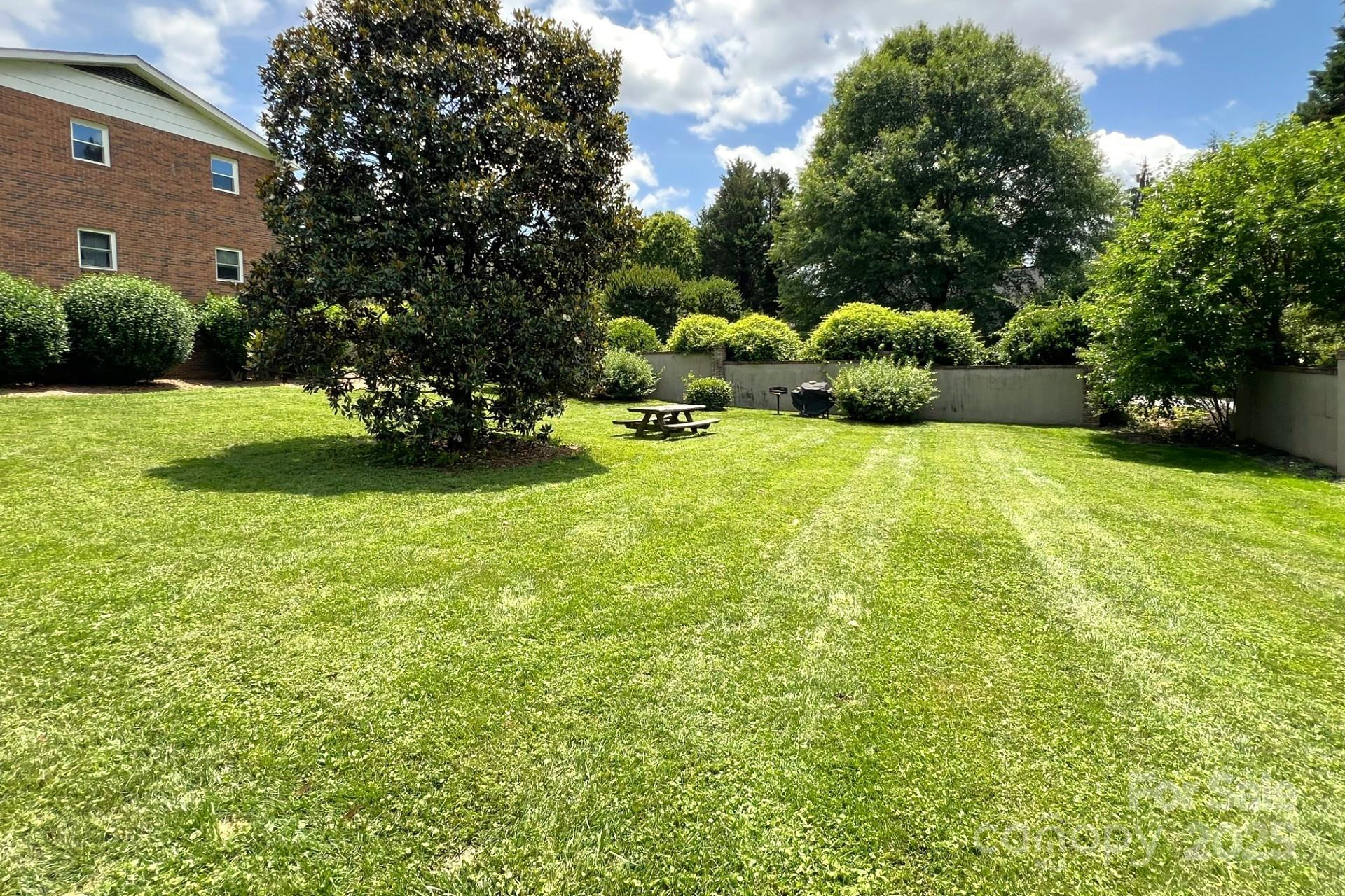 35 Capri Lane #11-C - Photo 23