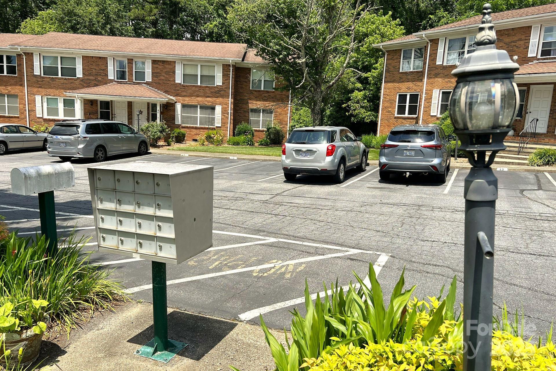 35 Capri Lane #11-C - Photo 25