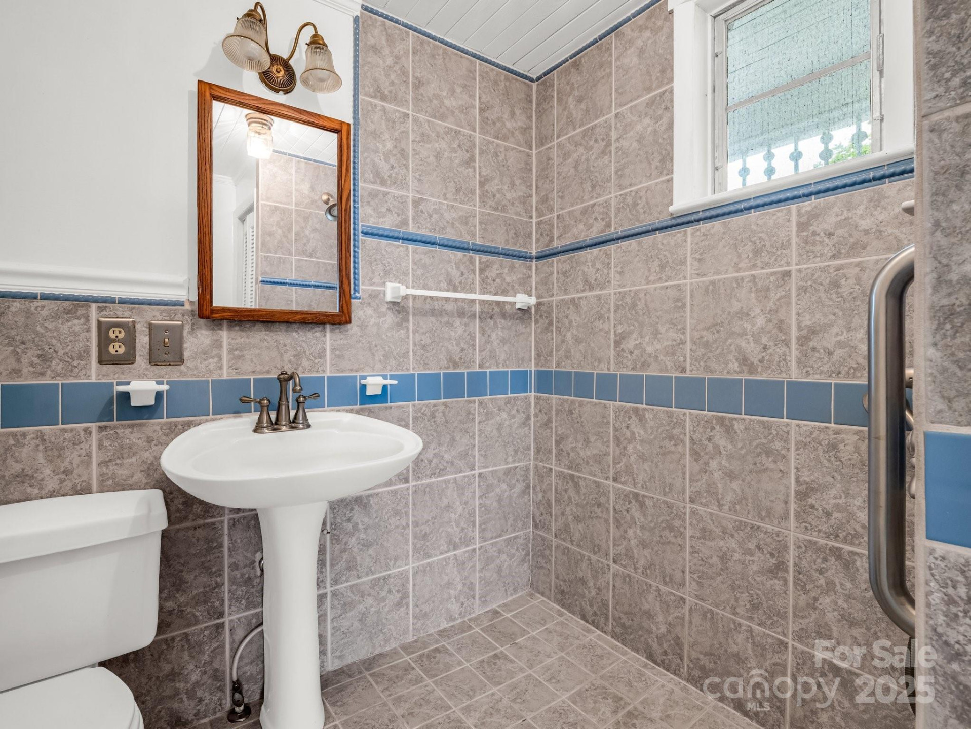 1111 Bills Creek Road - Photo 16