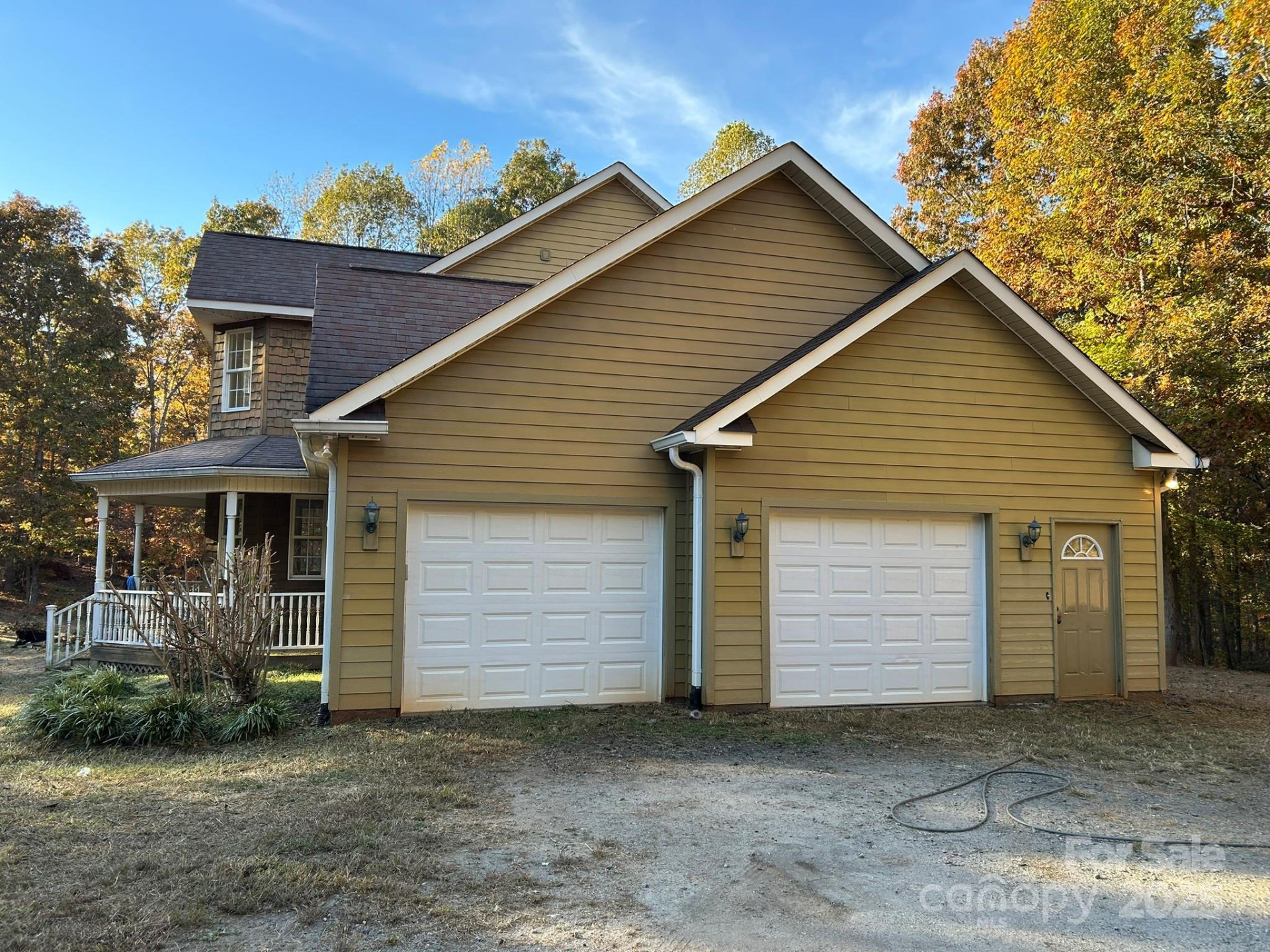 207 Wagon Lane - Photo 2