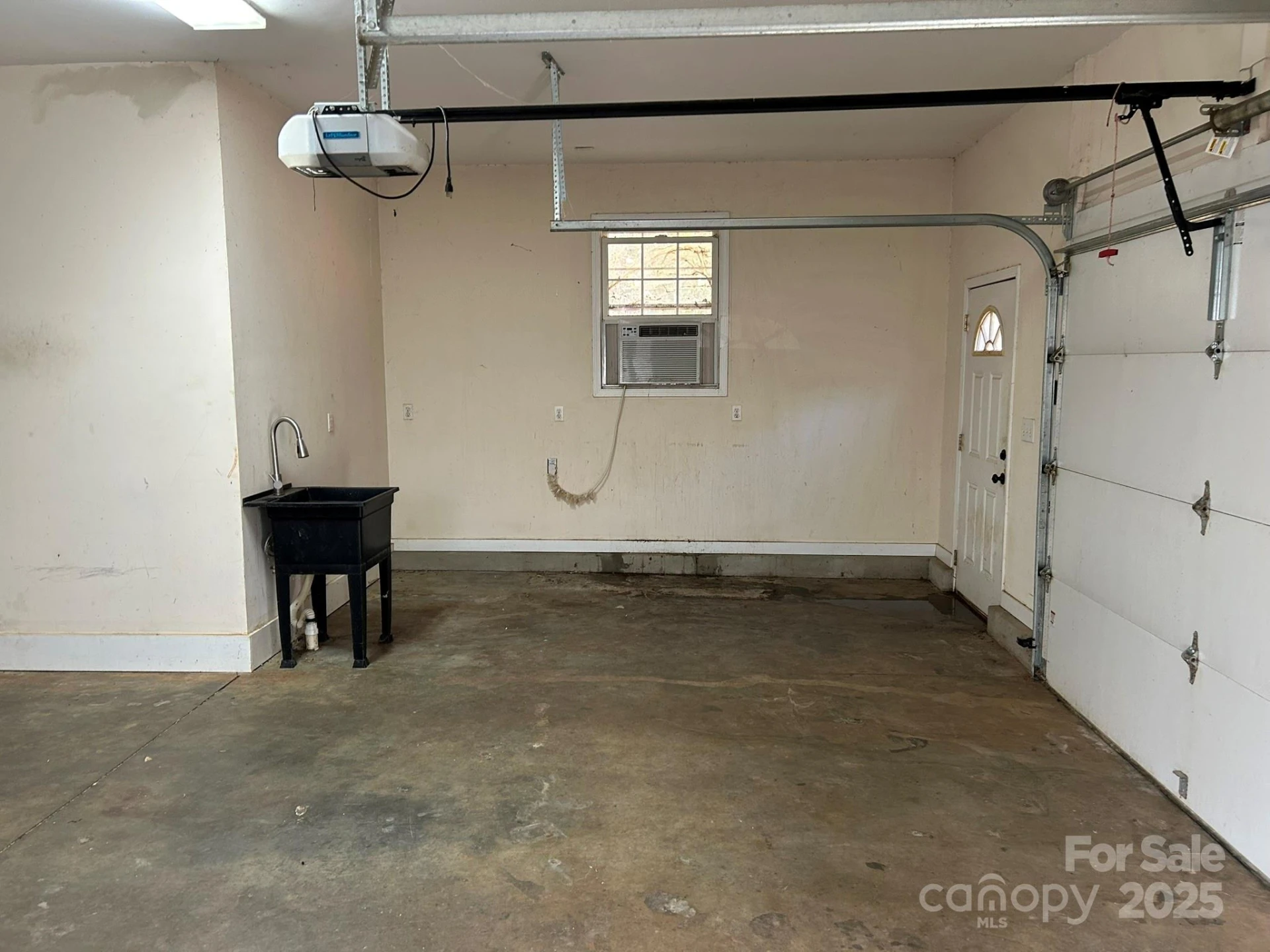 207 Wagon Lane - Photo 13