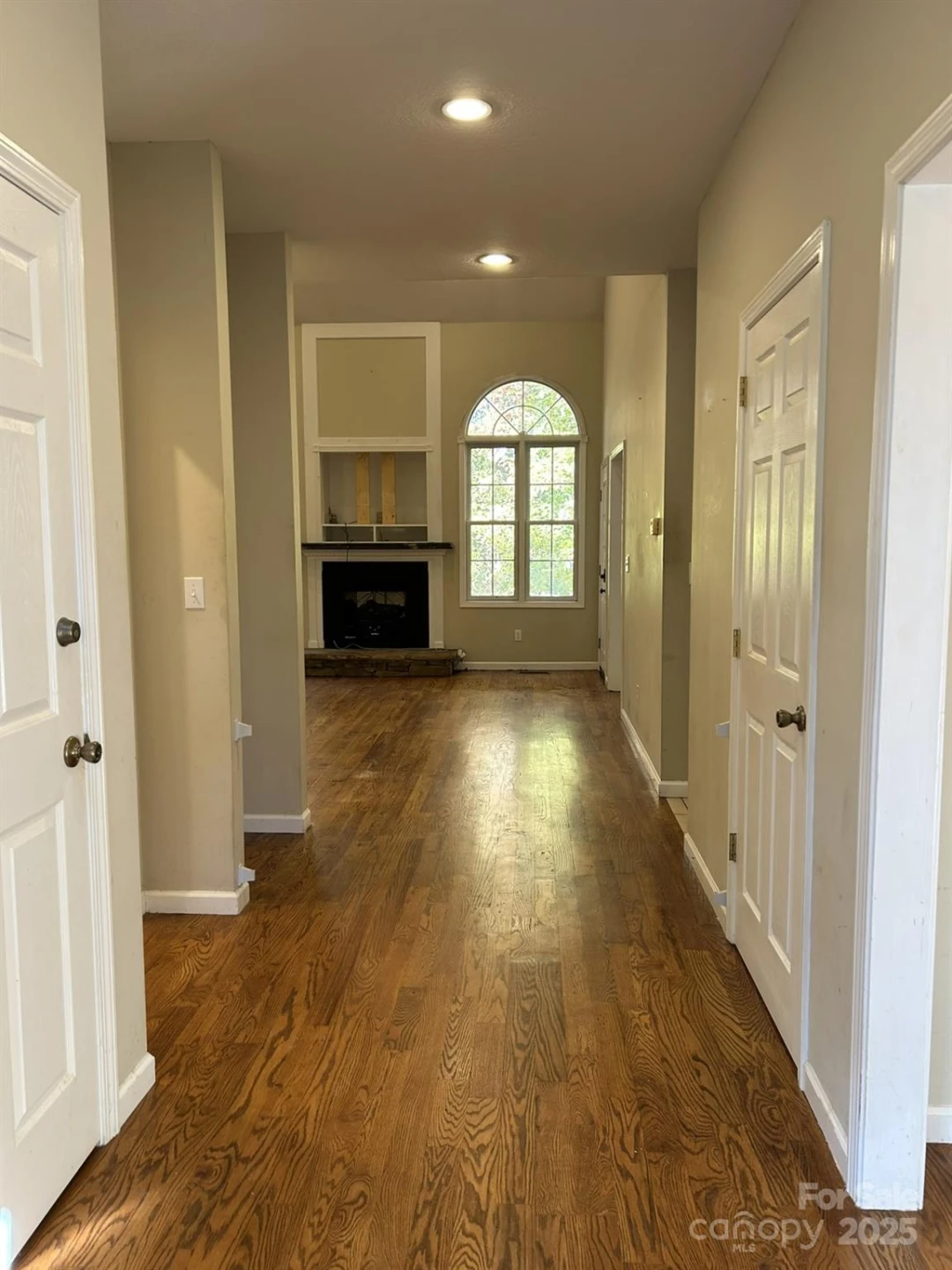 207 Wagon Lane - Photo 4