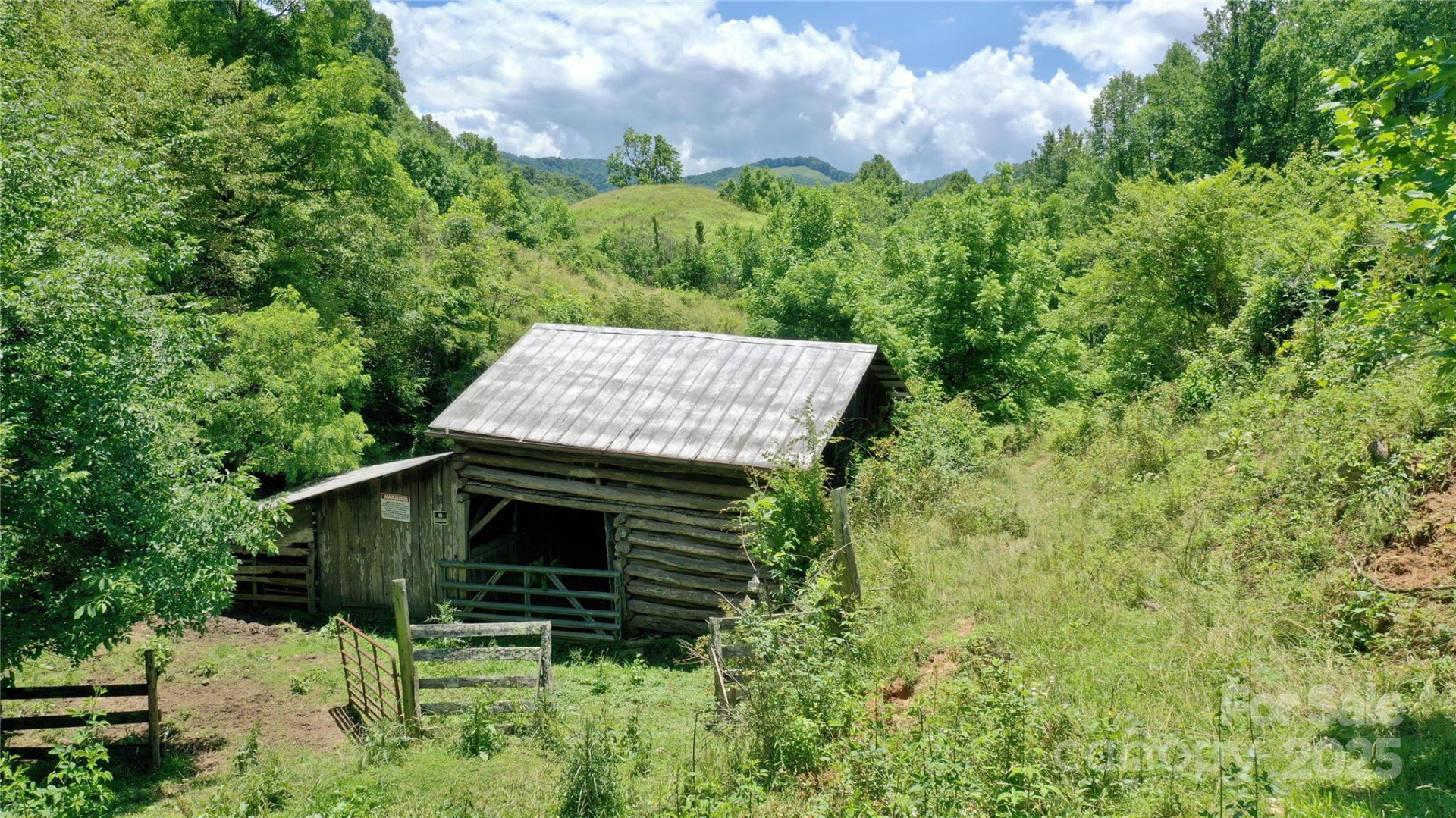 2087 Henry Road - Photo 17