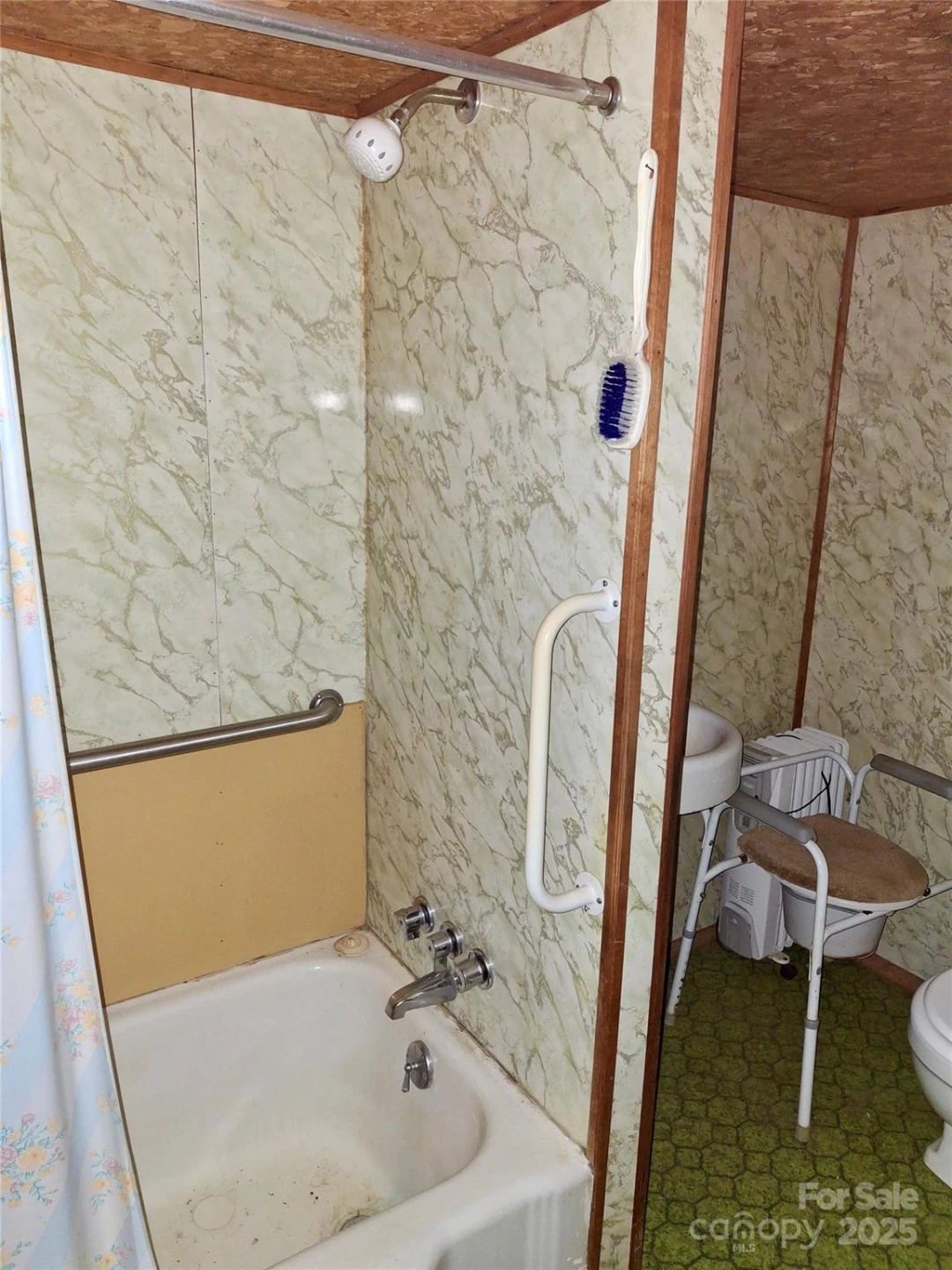 2087 Henry Road - Photo 33