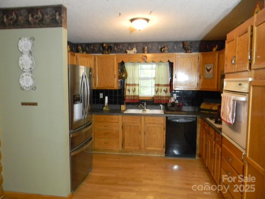 1425 Sorrells Cove Road - Photo 4