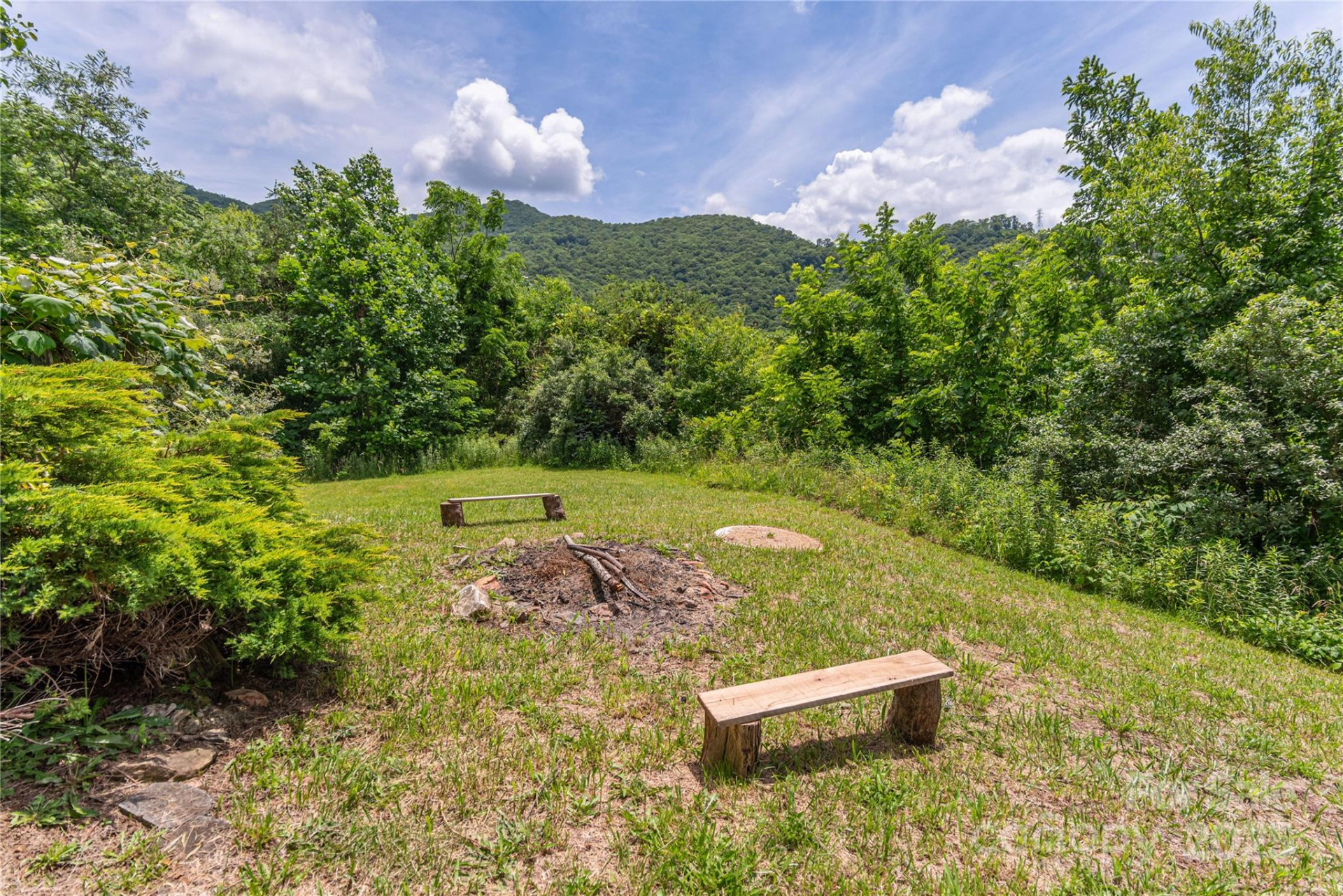 495 Courtney Lane - Photo 18