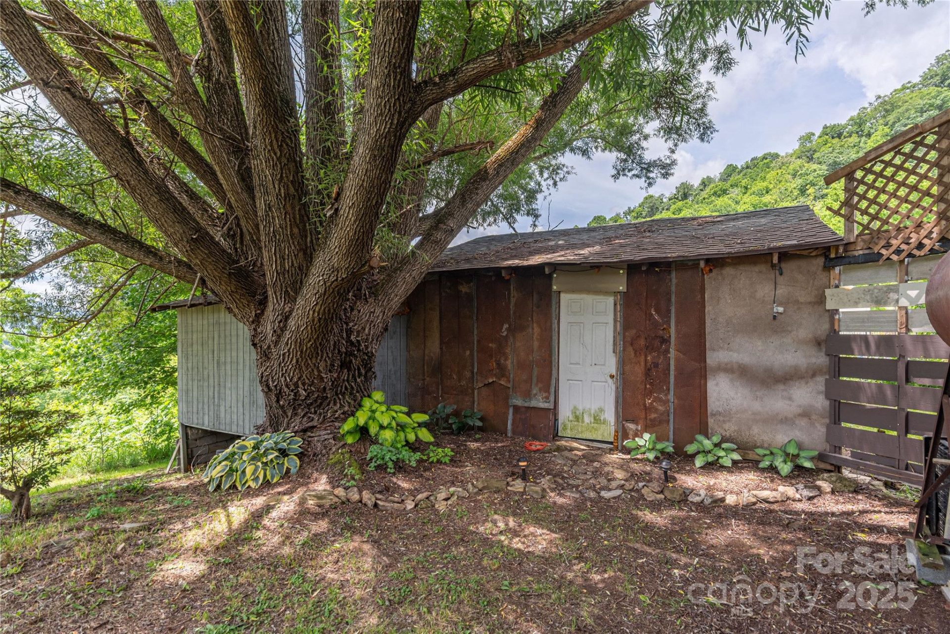 495 Courtney Lane - Photo 19