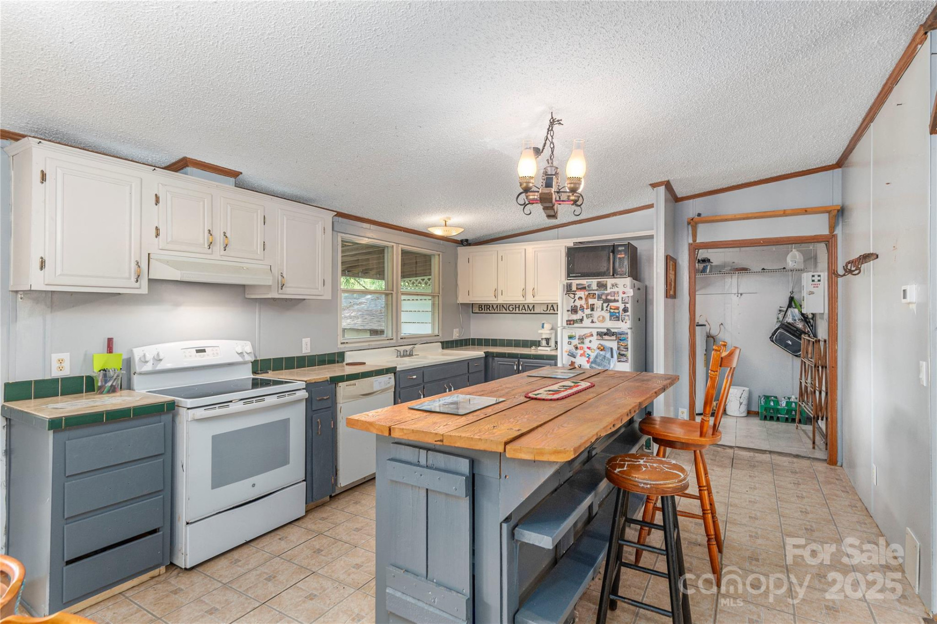 495 Courtney Lane - Photo 7