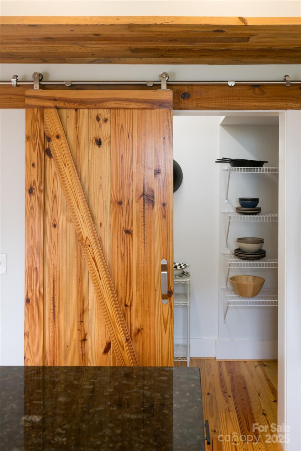 102 Skyland Circle - Photo 17