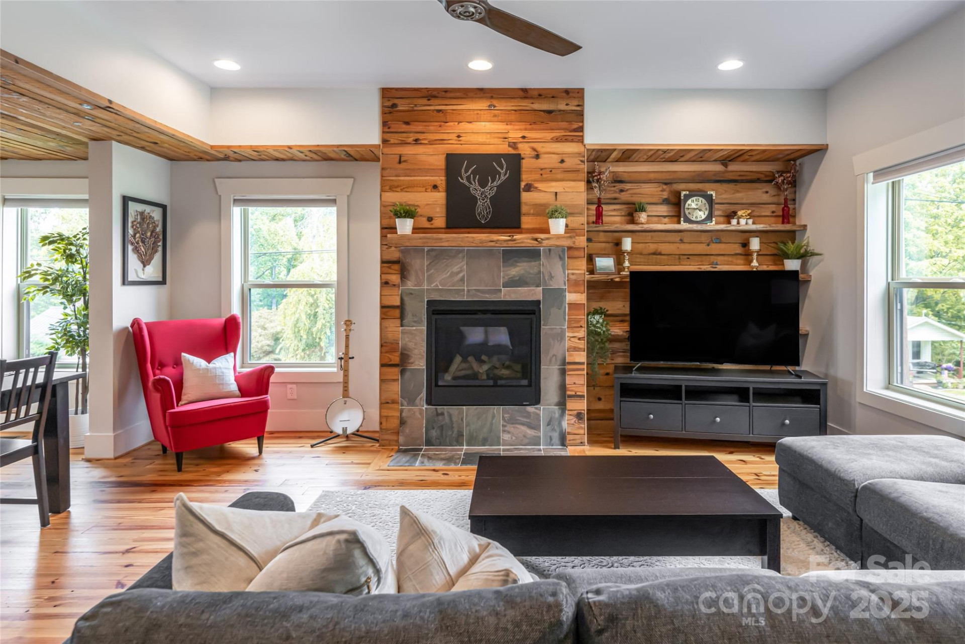 102 Skyland Circle - Photo 8