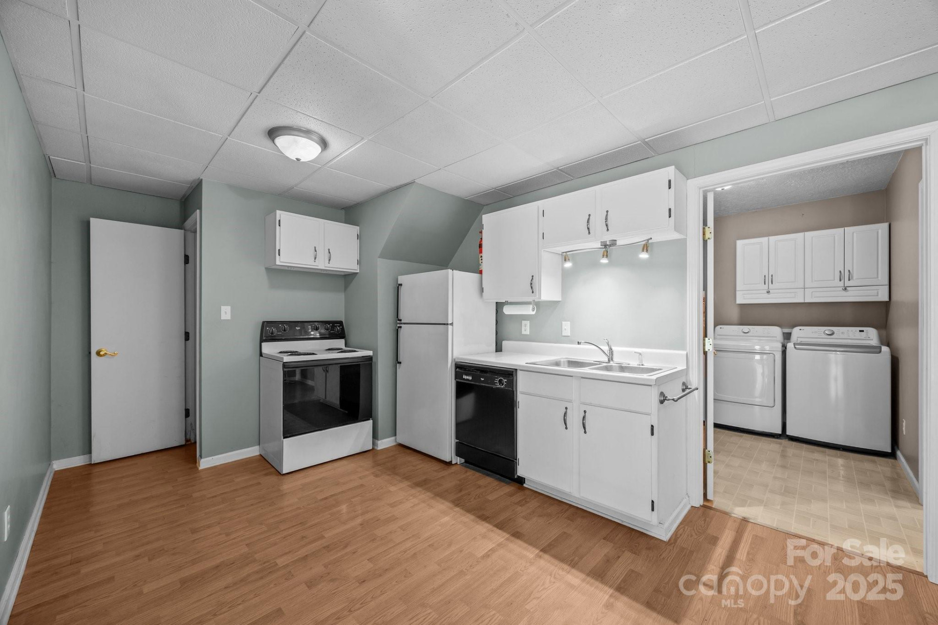 64 Christopher Lane - Photo 27
