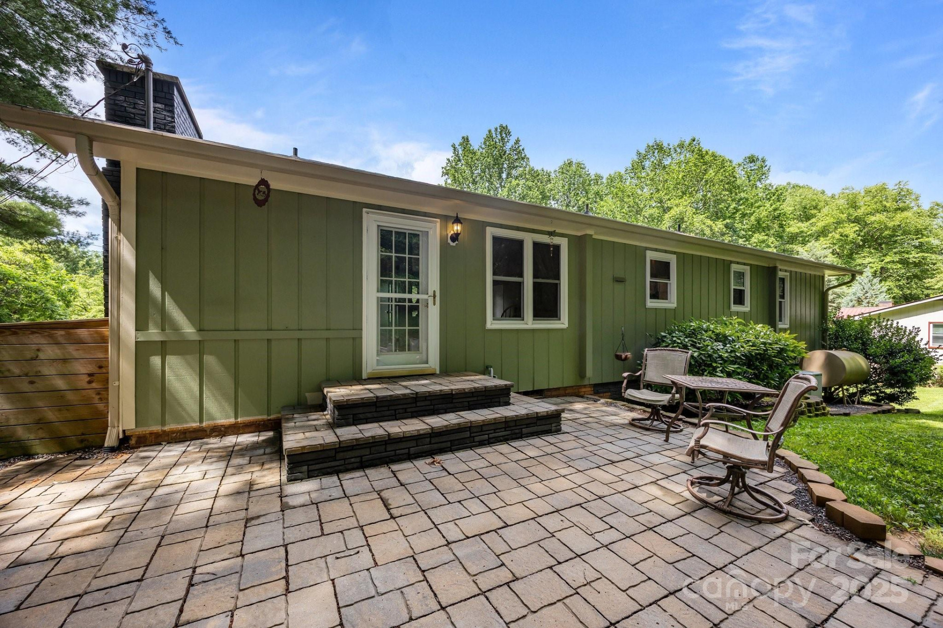 64 Christopher Lane - Photo 8