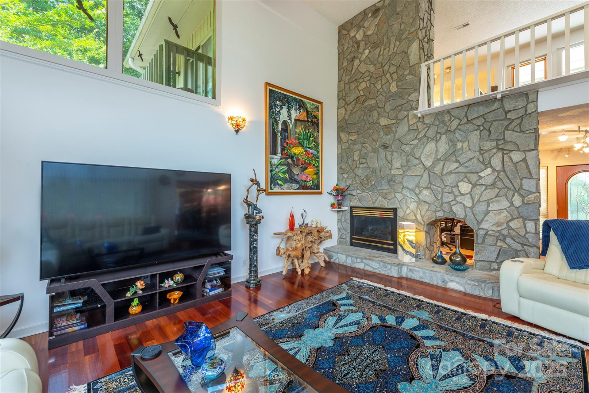 141 Courtland Court - Photo 2