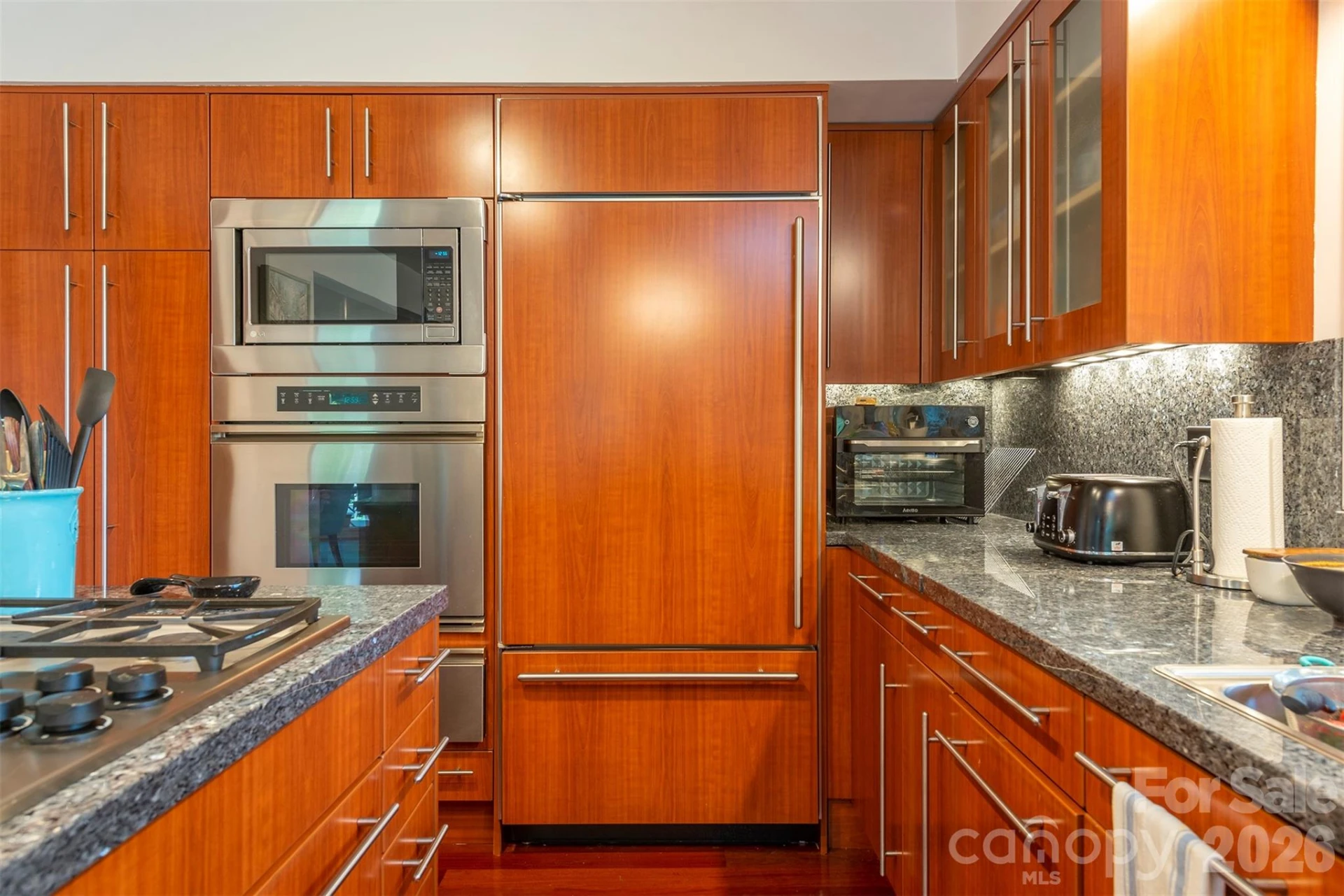 141 Courtland Court - Photo 11