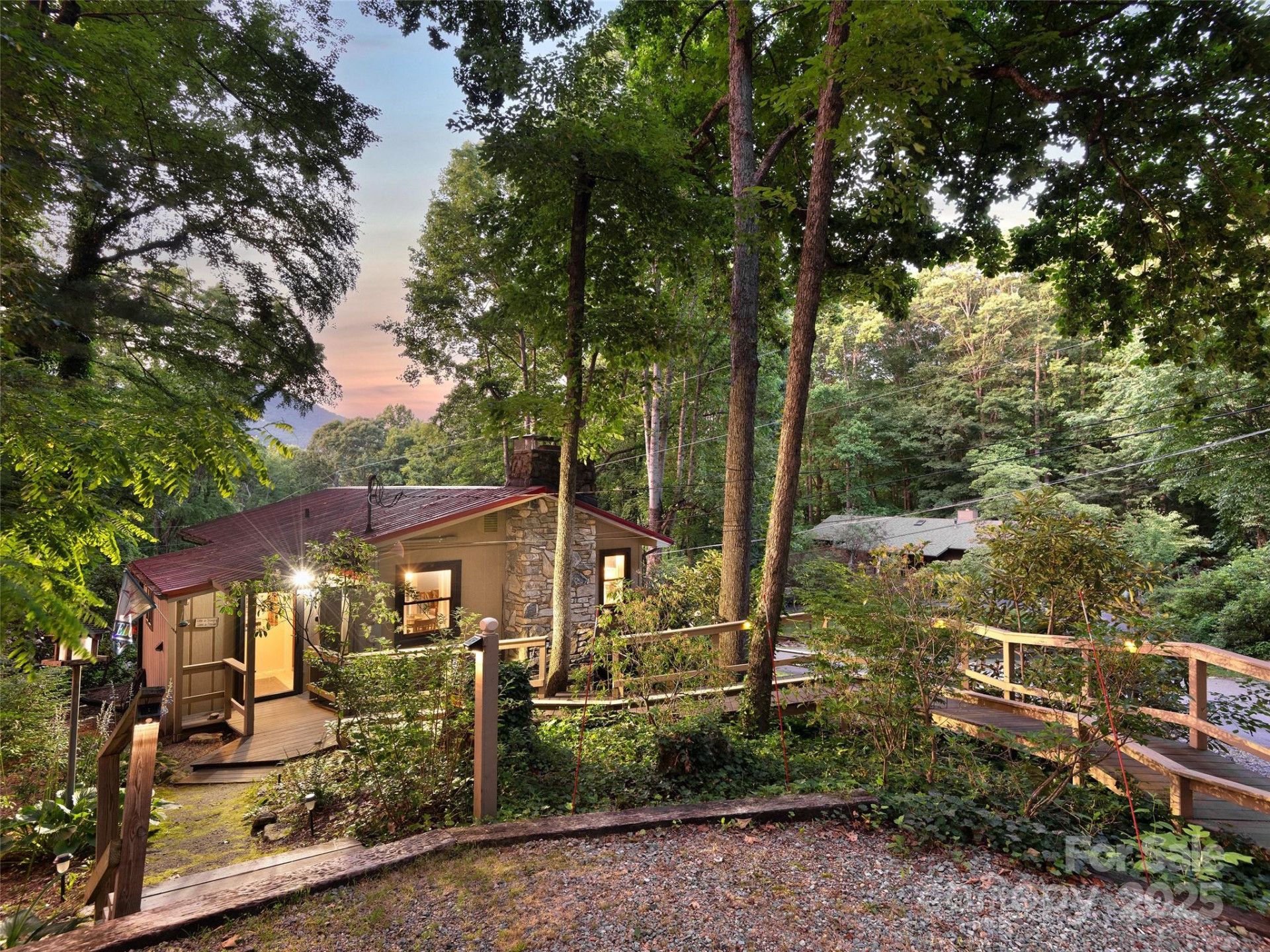 290 Dogwood Drive - Photo 4