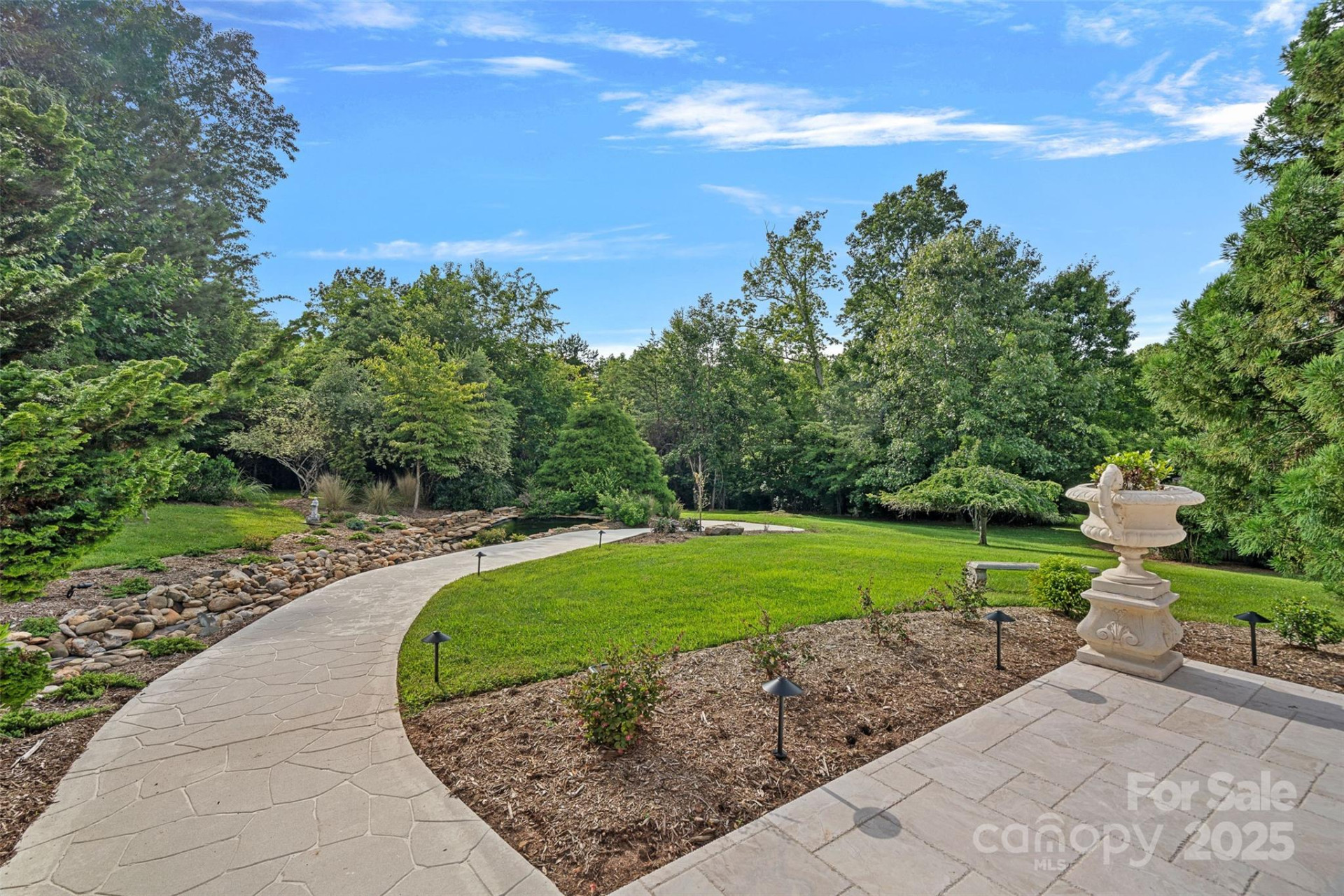 282 Hamilton Drive - Photo 32