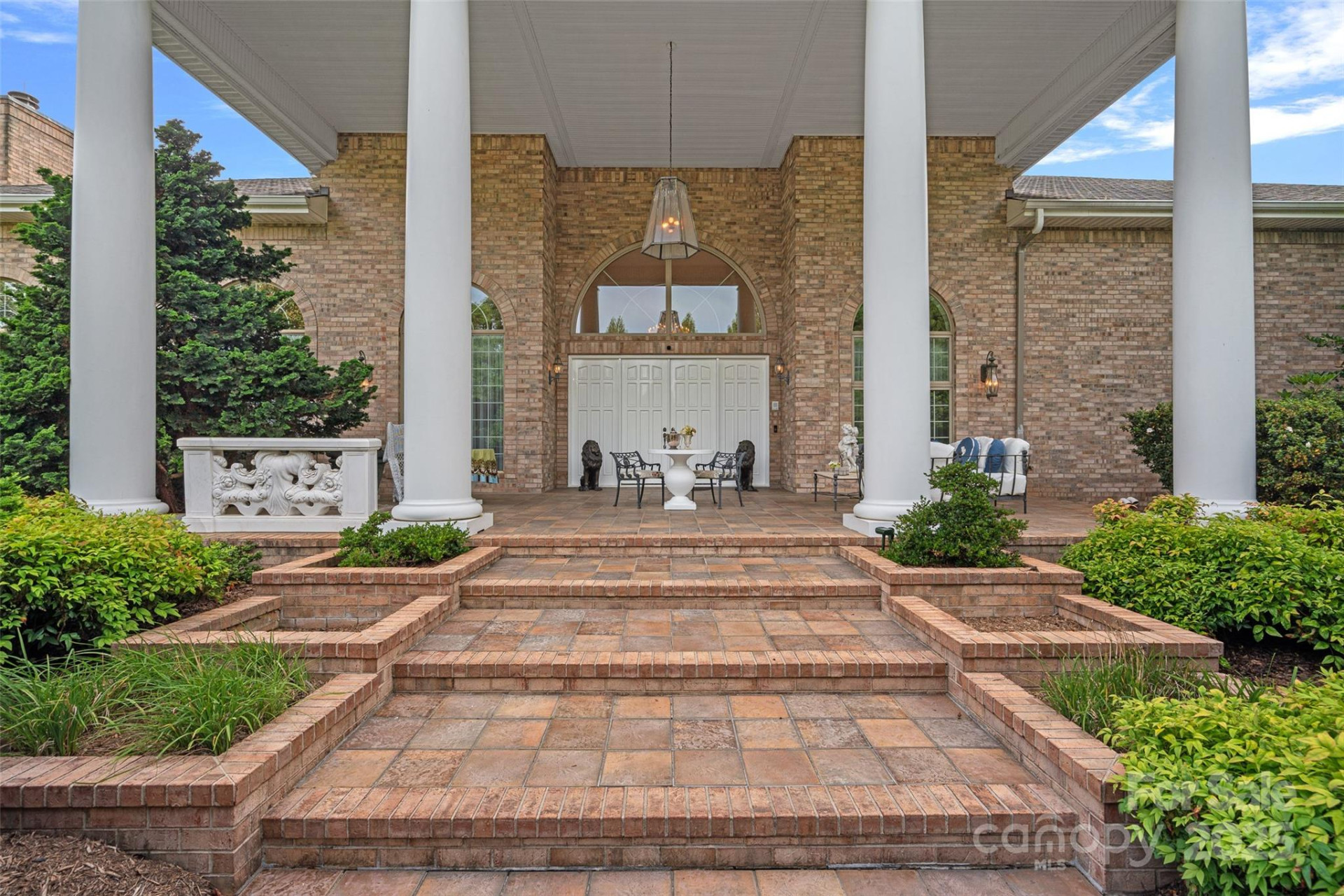 282 Hamilton Drive - Photo 10