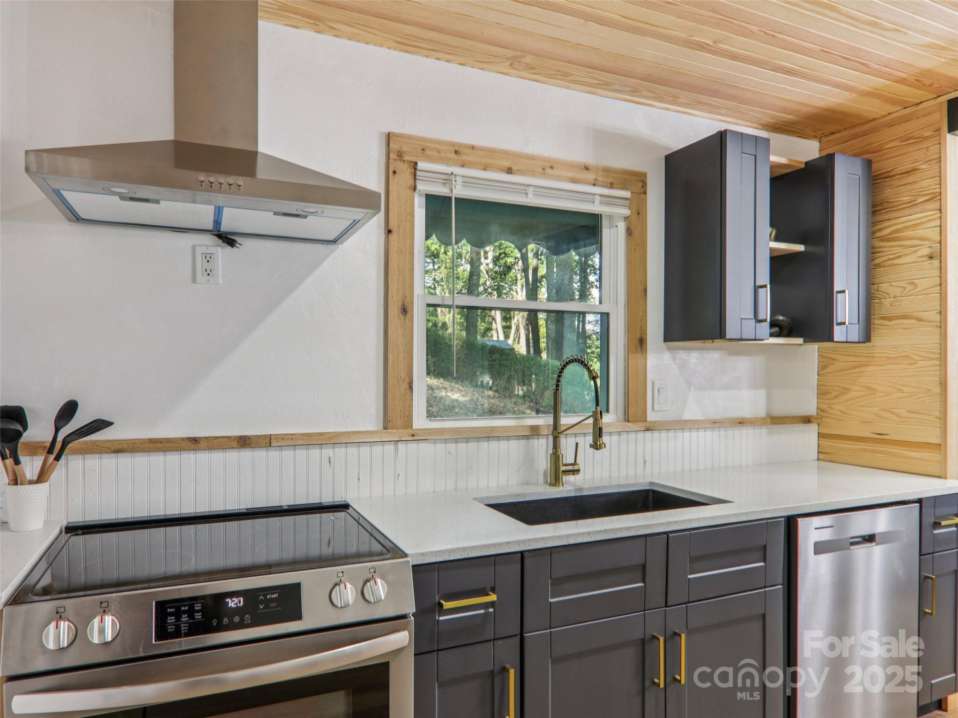 410 Mother In Law Lane - Photo 7