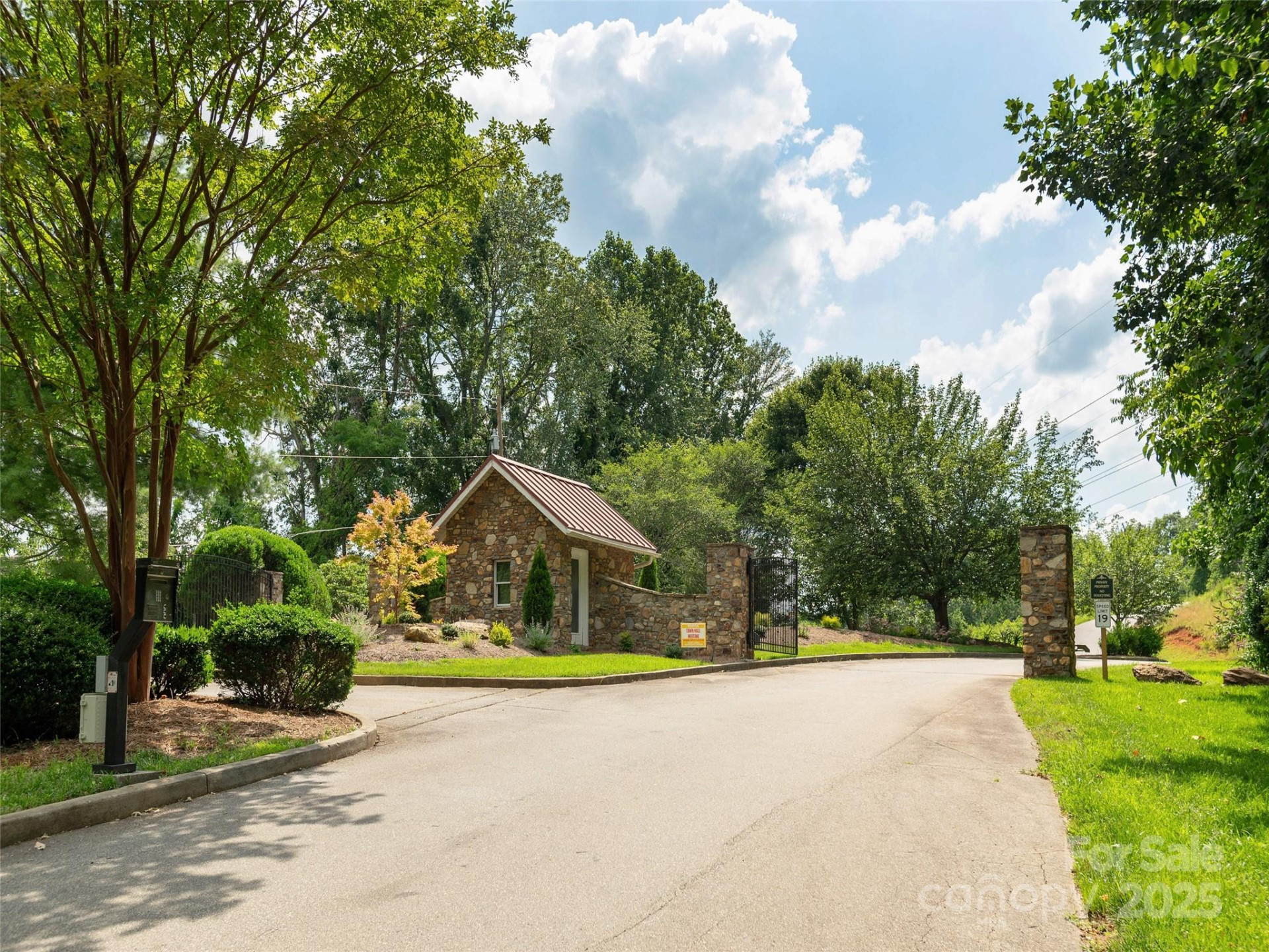 64 Arabella Lane - Photo 2