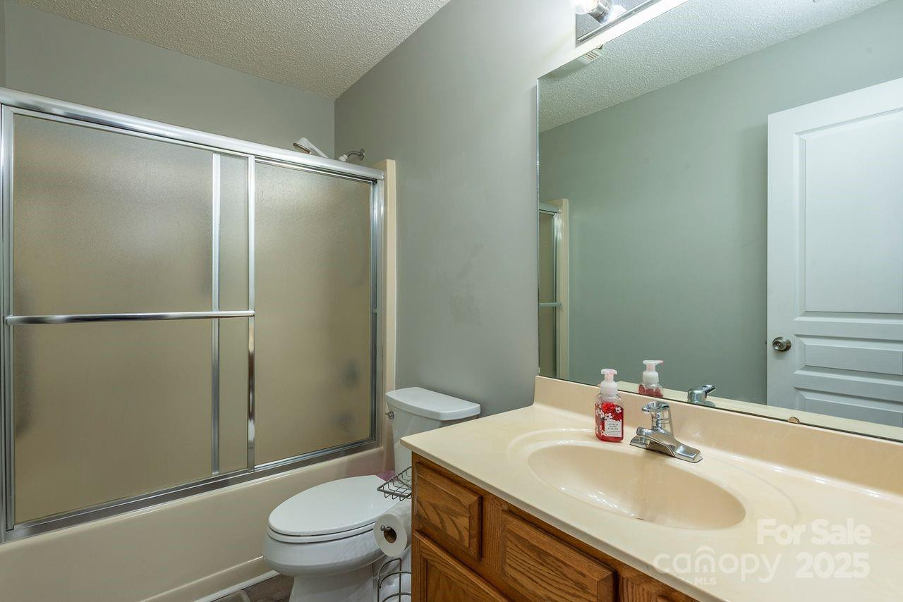 1303 Hyde Park Drive - Photo 12