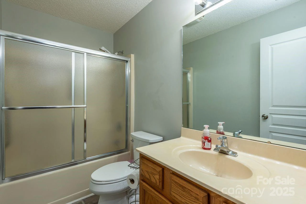 1303 Hyde Park Drive - Photo 12