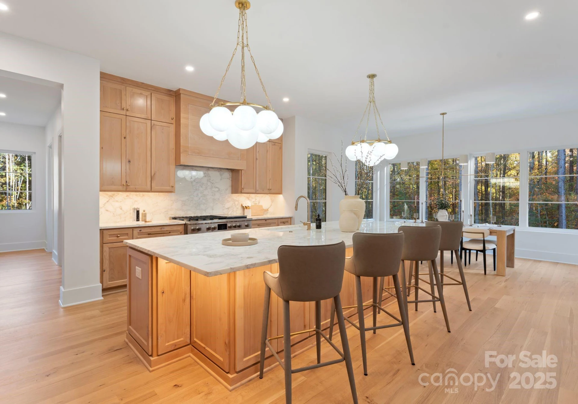 2572 Norton Avenue - Photo 13