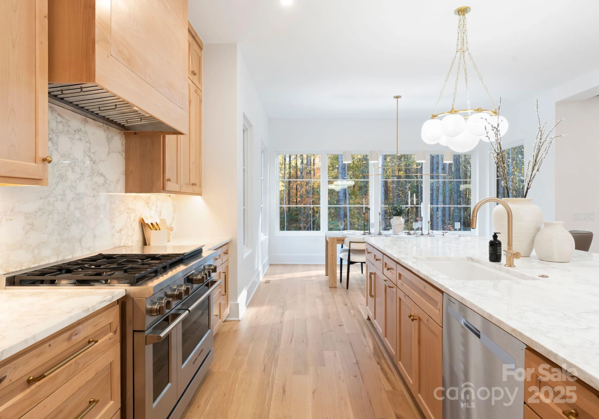 2572 Norton Avenue - Photo 15
