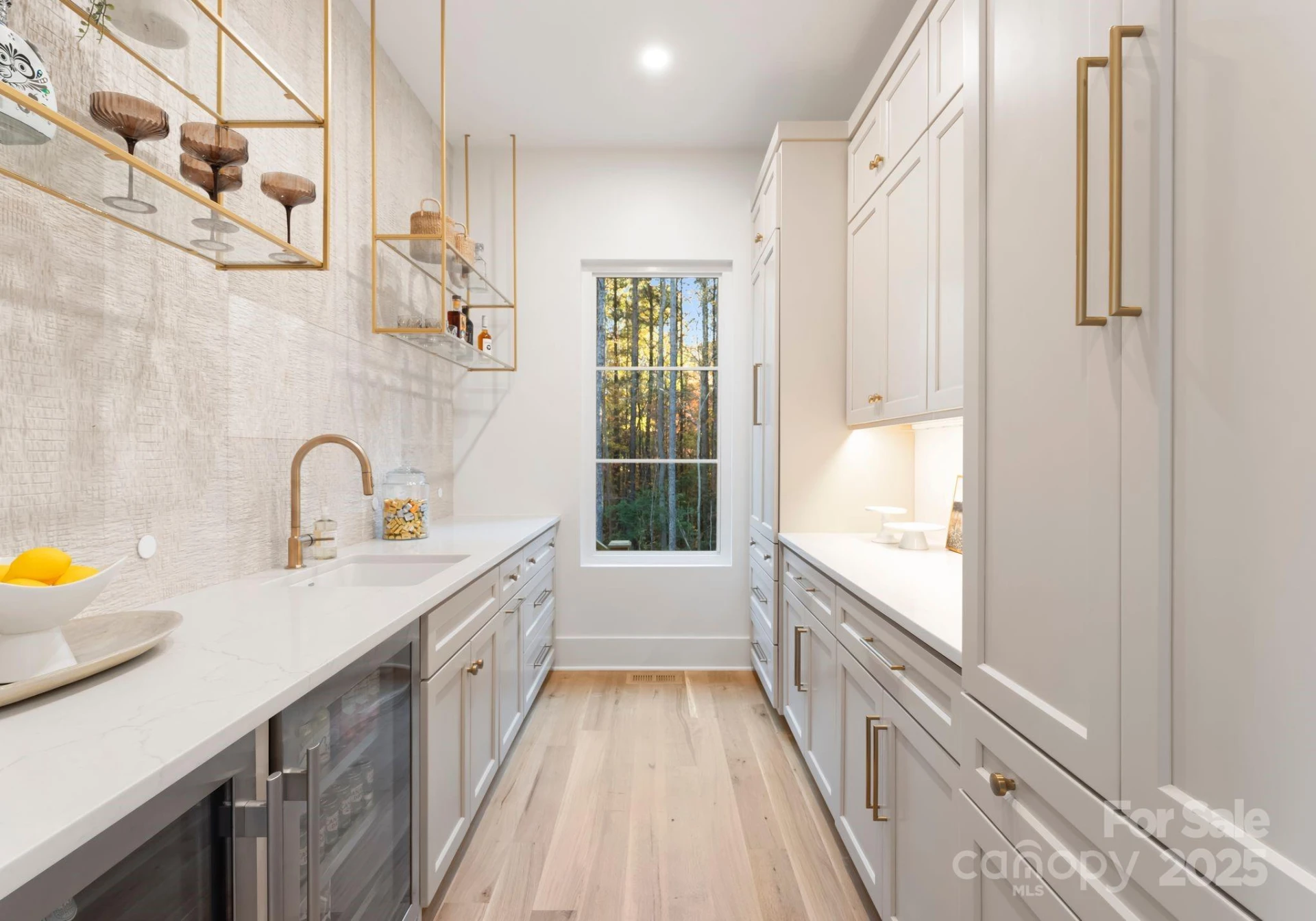 2572 Norton Avenue - Photo 19
