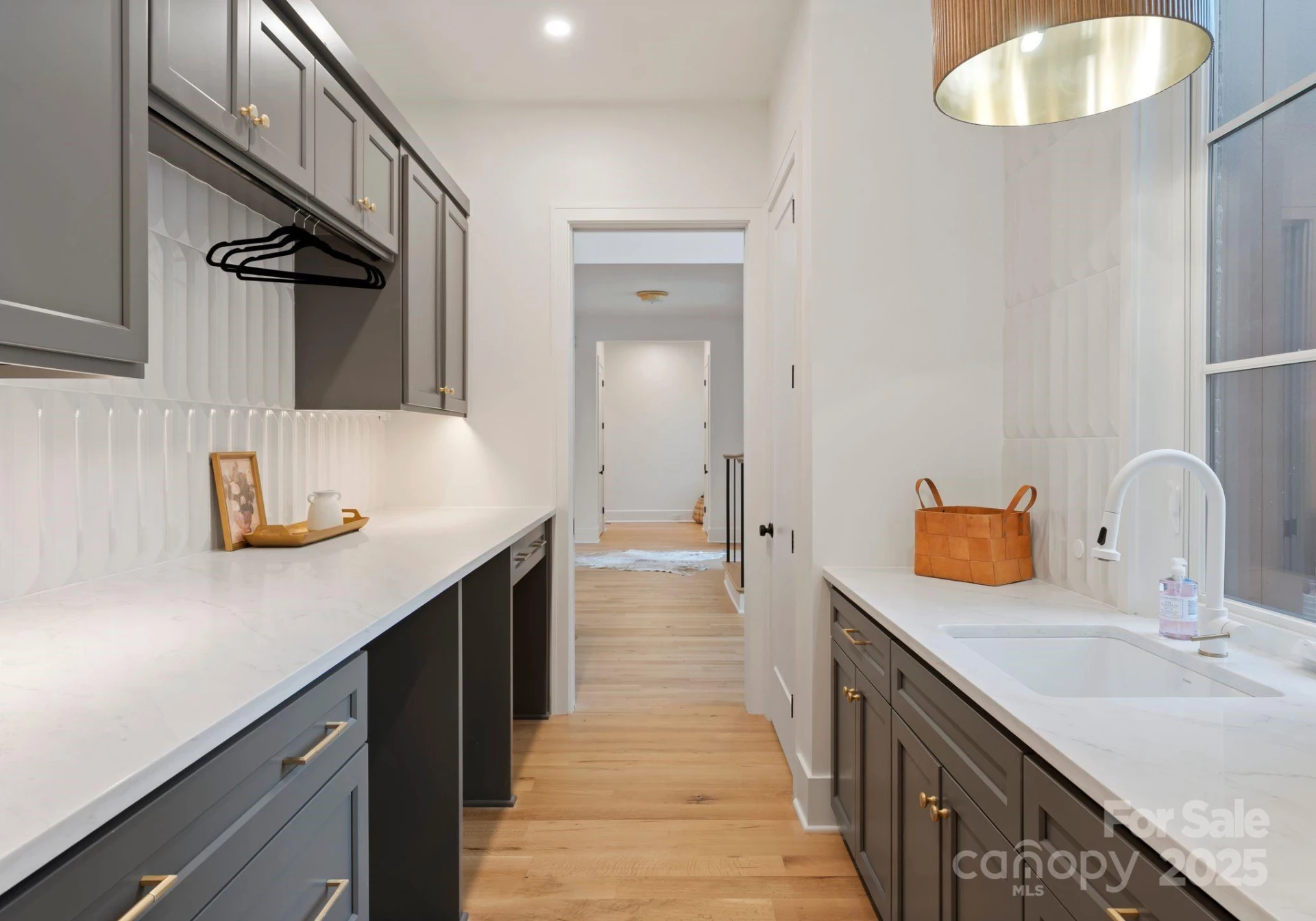2572 Norton Avenue - Photo 21