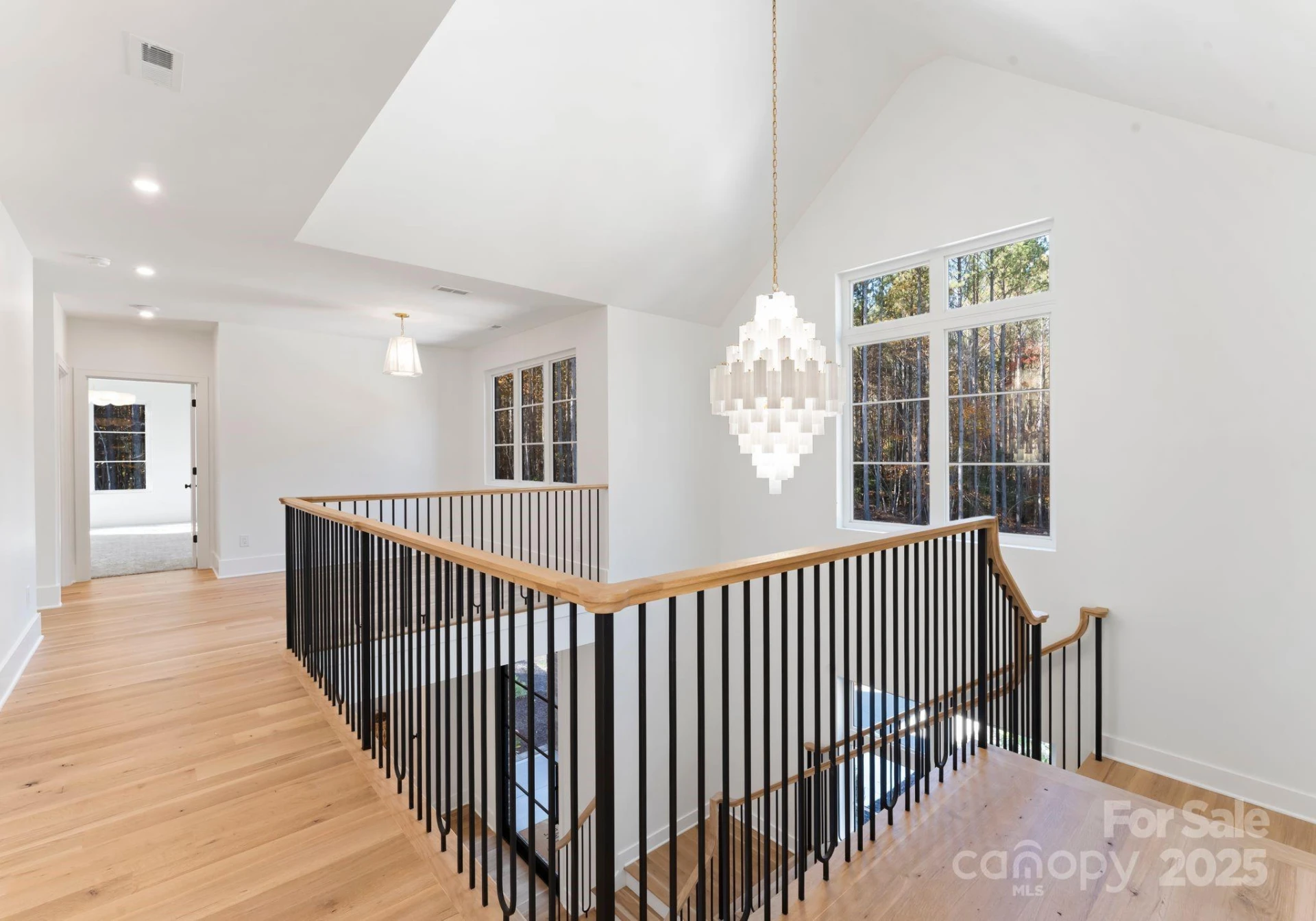 2572 Norton Avenue - Photo 23