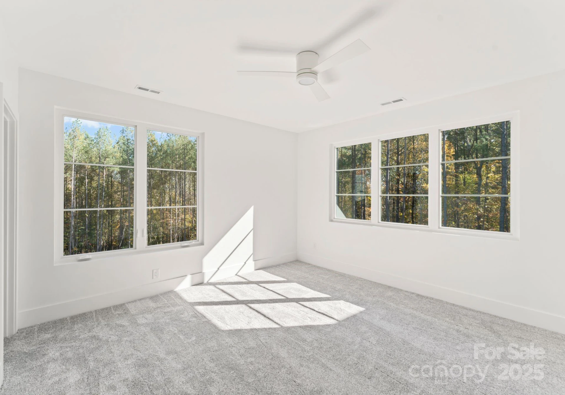 2572 Norton Avenue - Photo 31