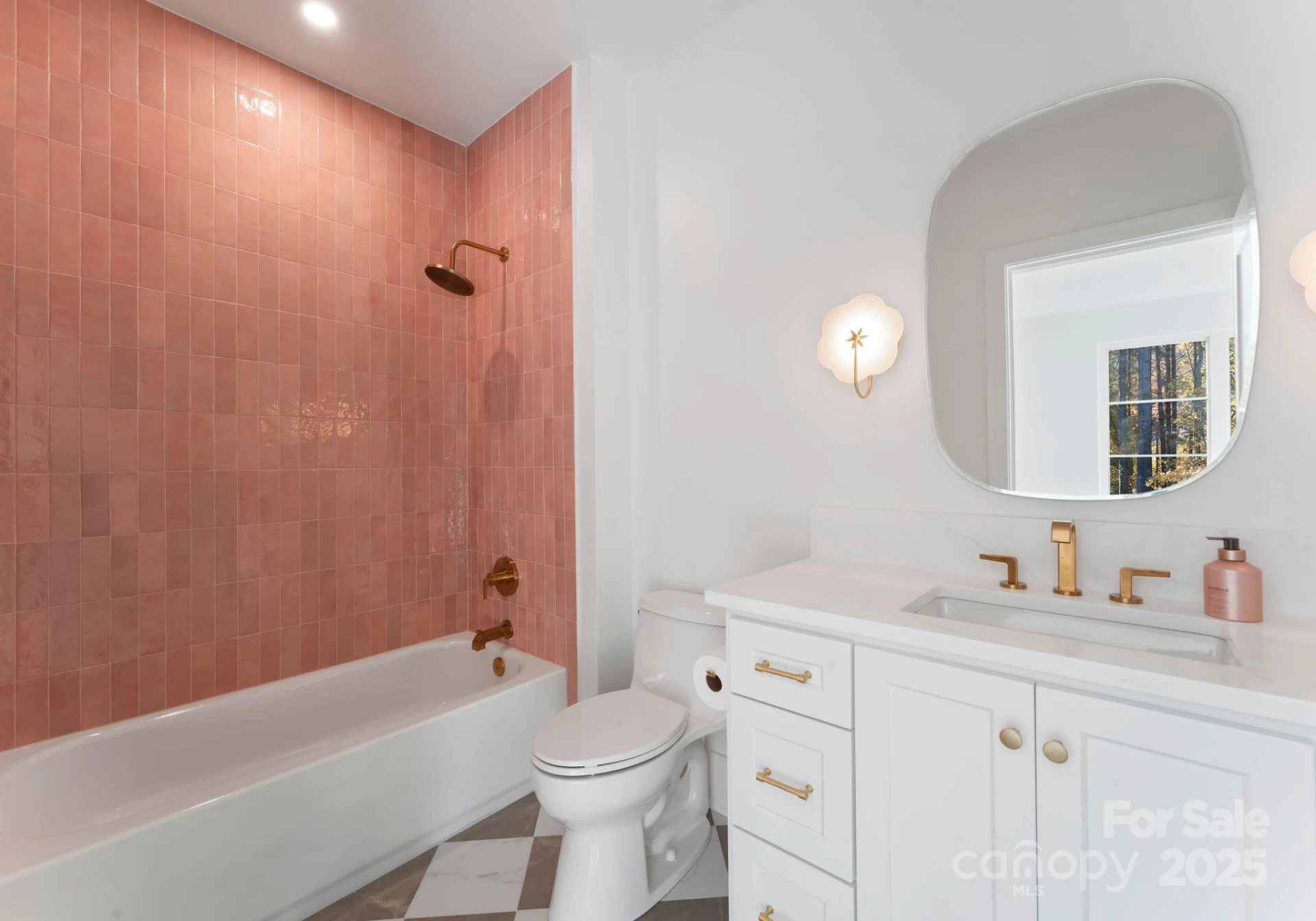 2572 Norton Avenue - Photo 35