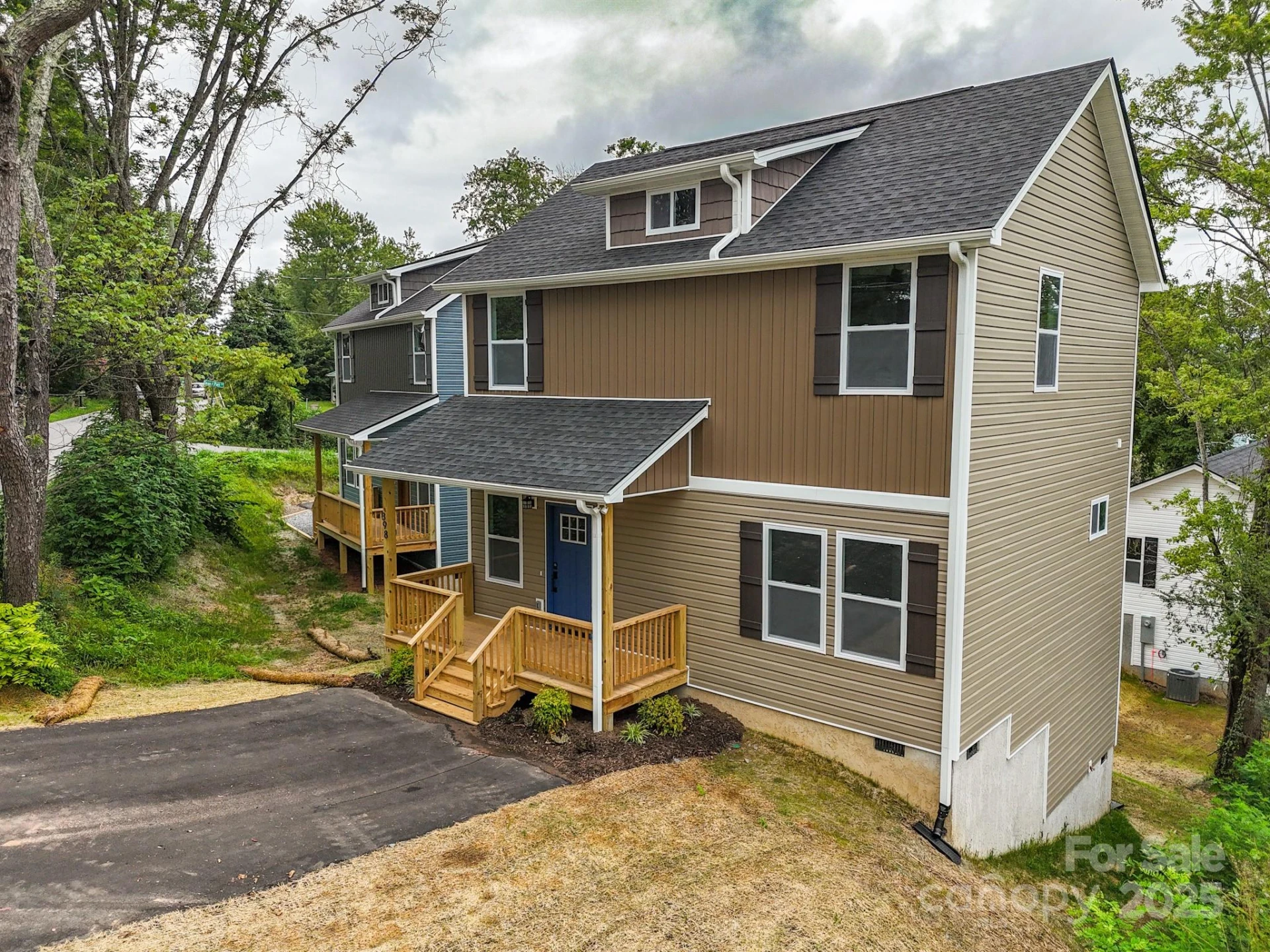 398 Deaverview Road - Photo 2