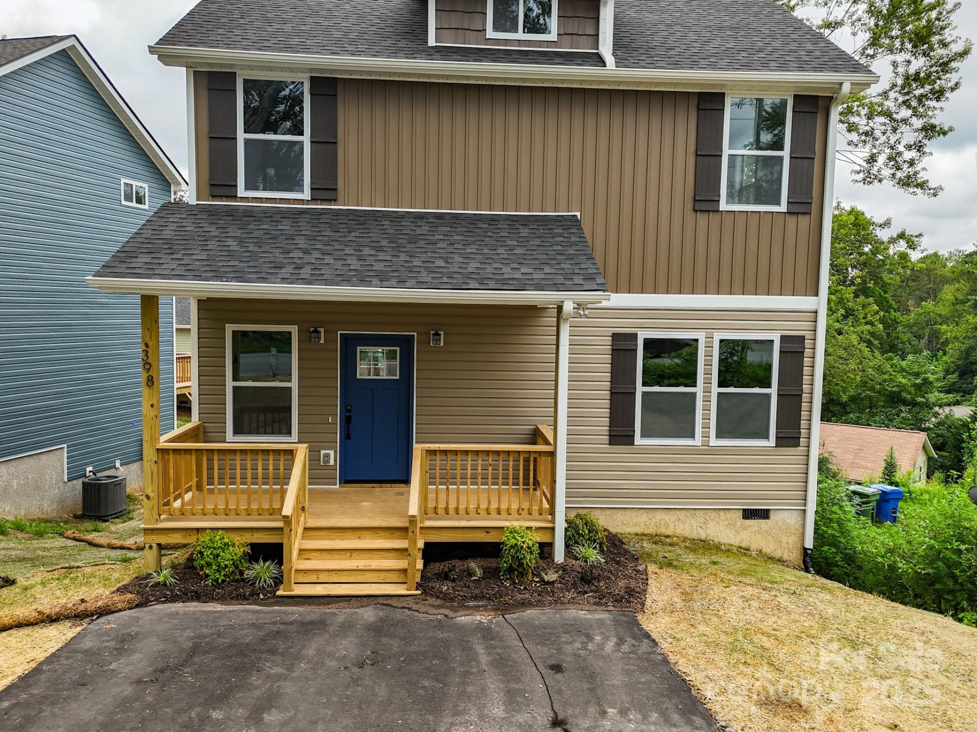 398 Deaverview Road - Photo 3