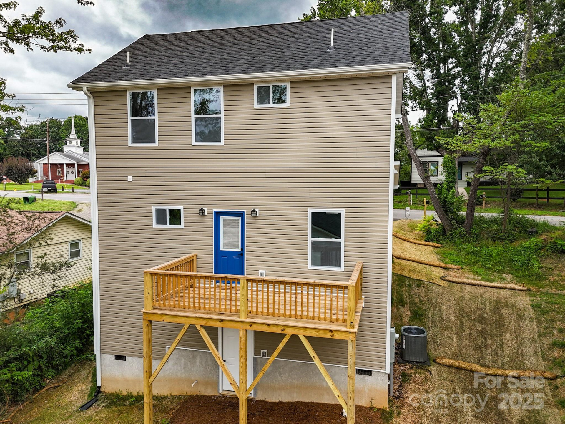 398 Deaverview Road - Photo 4